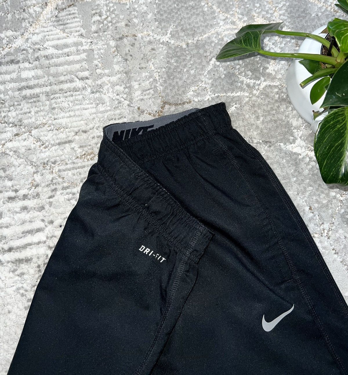 Nike × Vintage NIKE 00S VINTAGE 🦍 NYLON SWEATPANTS Y2K JOGGERS Size US 34 / EU 50 - 3 Thumbnail