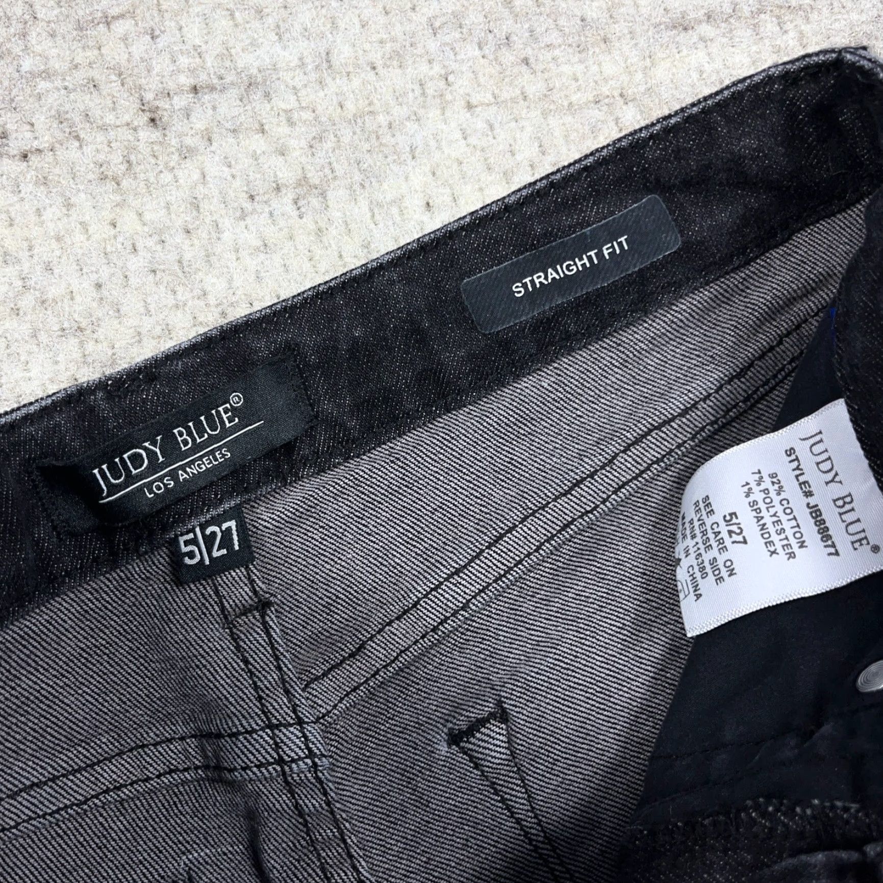 Vintage Judy Blue Jeans Women 5 27 Straight Leg Relaxed Fit Black Wash Frayed Raw Hem - Vintage? No Size 27" / US 4 / IT 40 - 4 Thumbnail