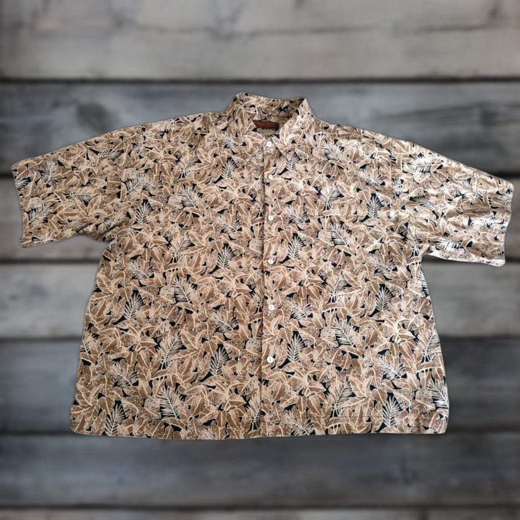 Vintage Tori Richard Honolulu Hawaiian Shirt Brown Floral Short Sleeve Button-Up Collared Cotton Woven Pockets Made in Hawaii USA L/XL Men Size US L / EU 52-54 / 3 - 1 Thumbnail