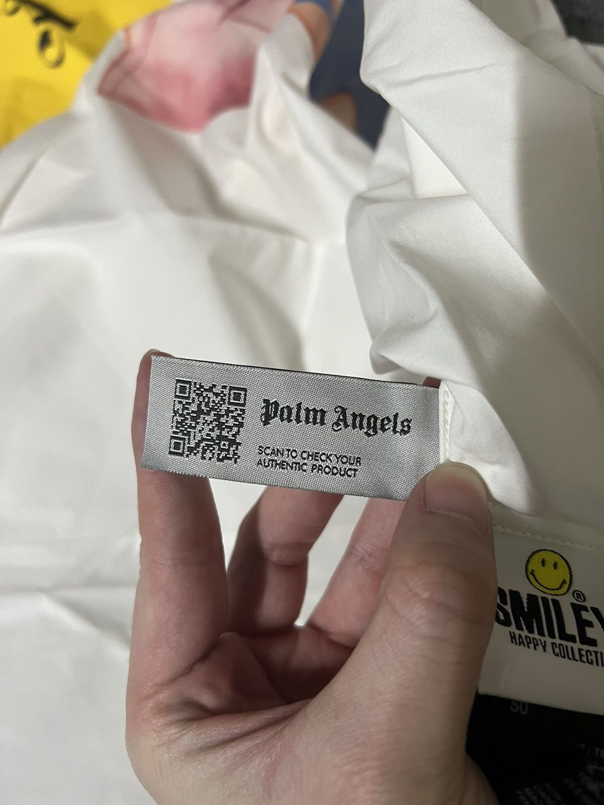 Palm Angels 「retail💲970」Brand new palm angels x smiley shirt size 50 Size US L / EU 52-54 / 3 - 10 Thumbnail
