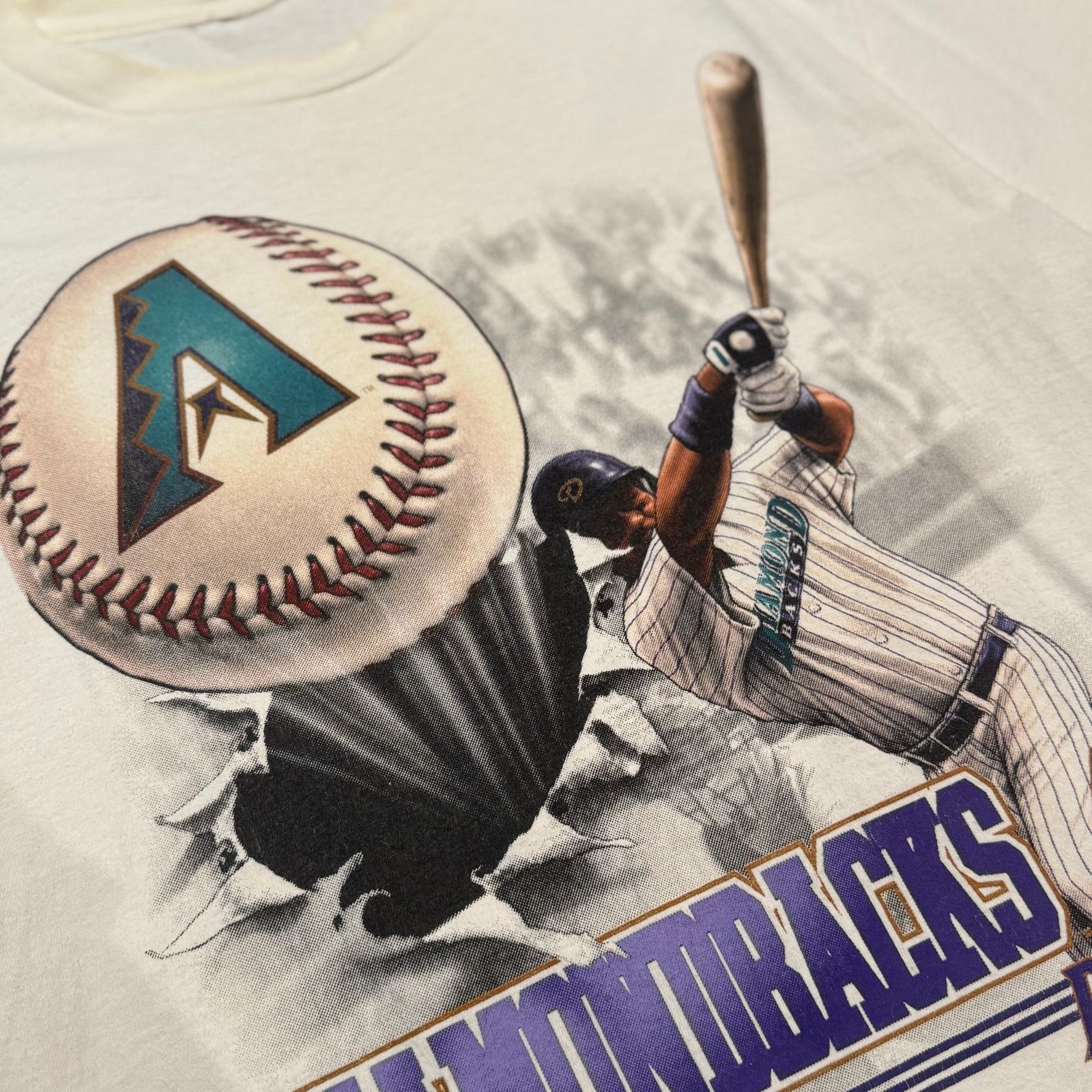Nutmeg 1998 Nutmeg Arizona Diamondbacks Home Run Graphic Tee Size US L / EU 52-54 / 3 - 7 Thumbnail