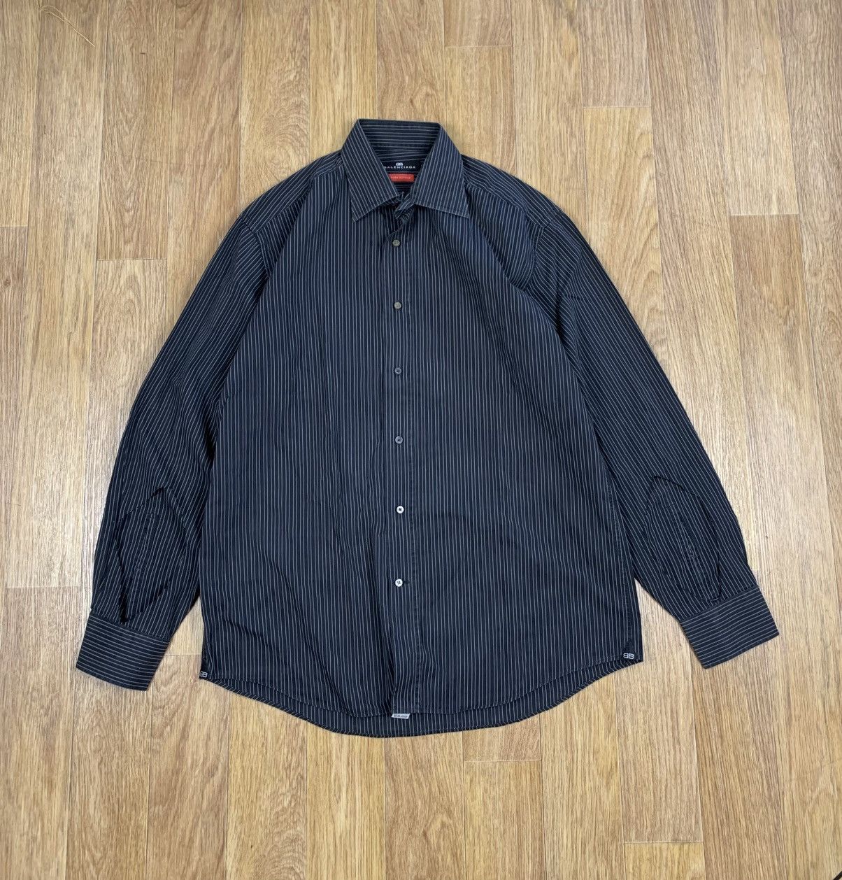 Balenciaga Balenciaga Vintage Custom Sleeves Button Shirt Size US S / EU 44-46 / 1 - 1 Thumbnail