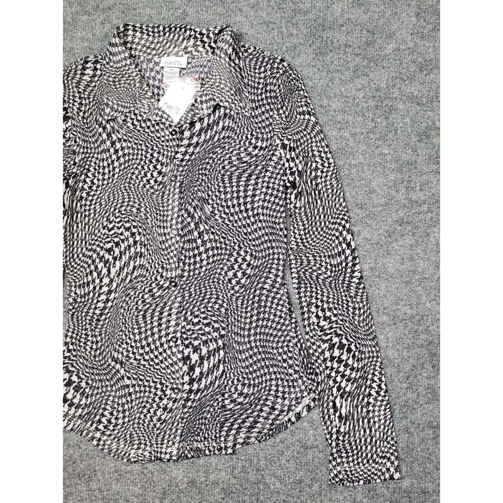Vintage Rue21 Shirt Womens XS Black Houndstooth Long Sleeve Button Up Collar Stretch New Size XS / US 0-2 / IT 36-38 - 5 Thumbnail