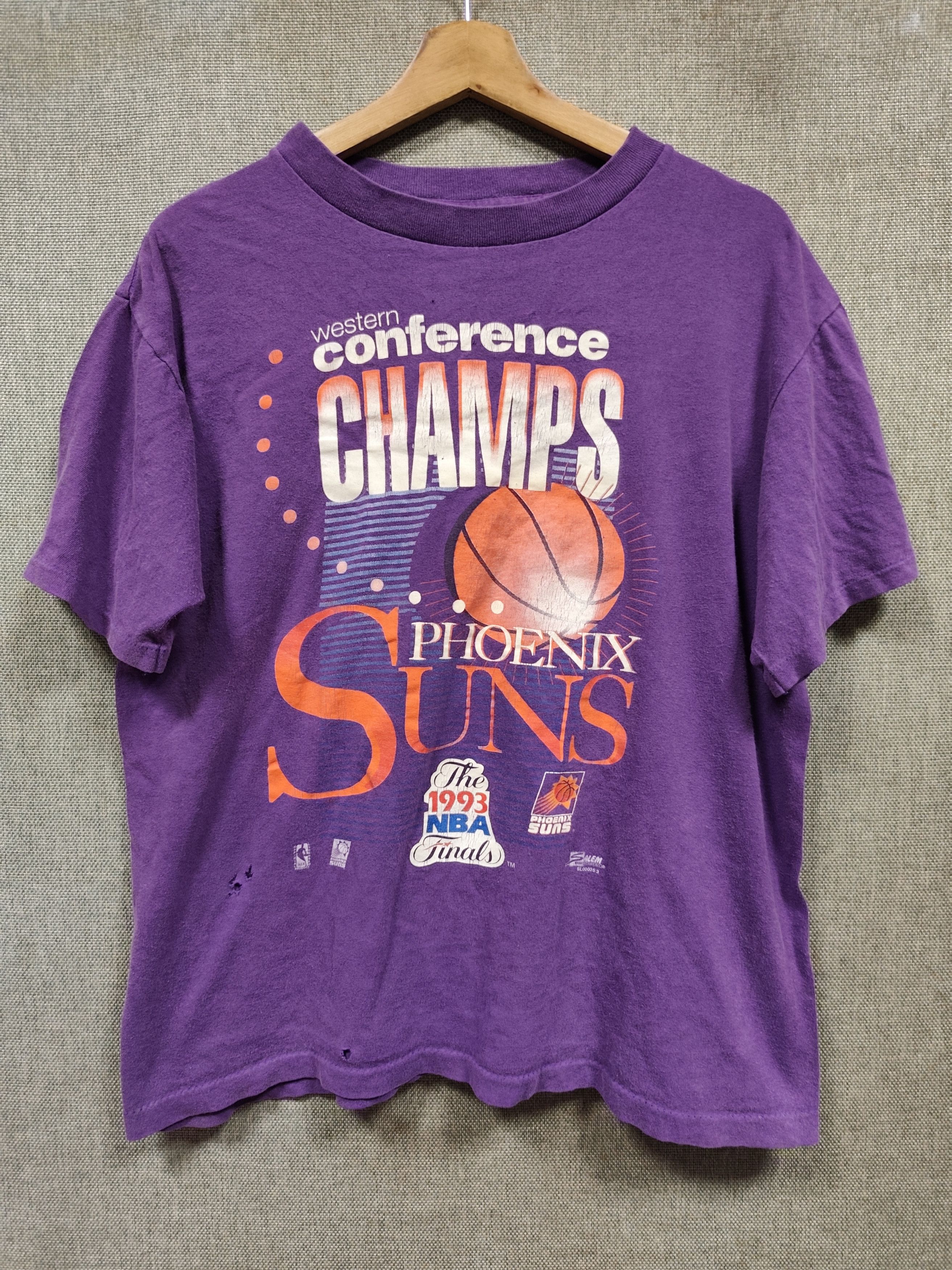 Salem Sportswear vintage 90s t shirt nba phoenix suns made in usa Size US L / EU 52-54 / 3 - 1 Thumbnail