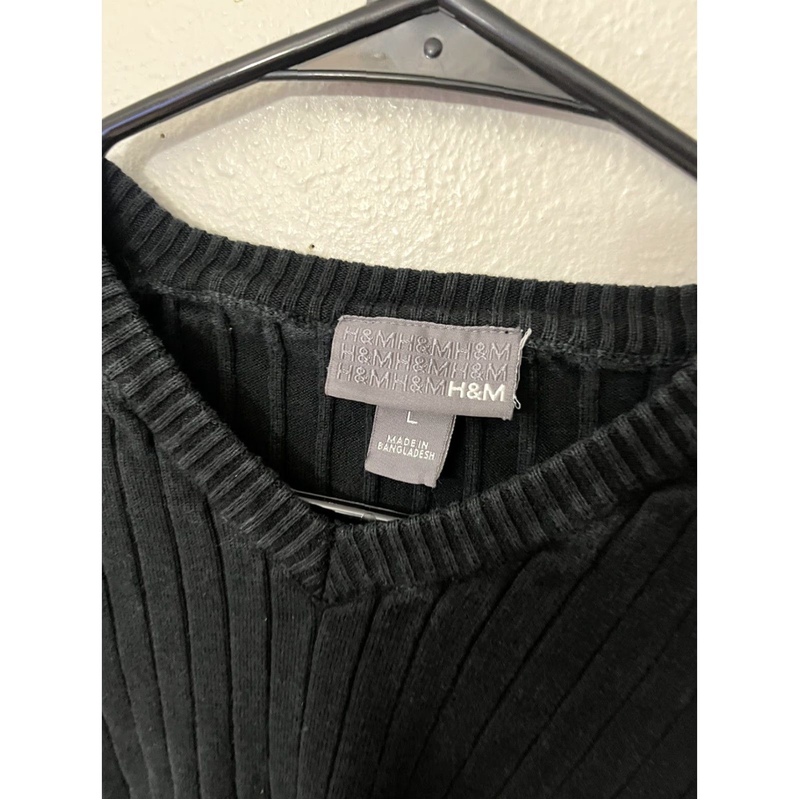 H&M H&M Men's V neck Sweater Sz L Black Long Sleeve Heavy Mens Size US L / EU 52-54 / 3 - 3 Thumbnail