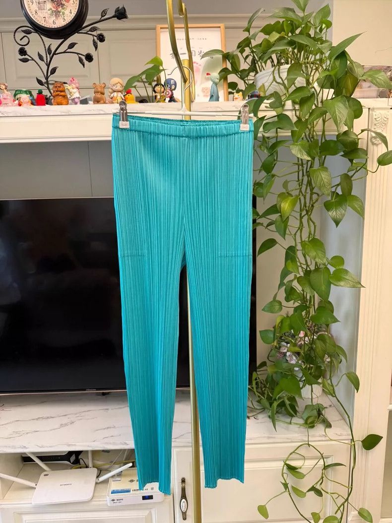 Issey Miyake issey miyake size:2 Mint green pleated pants 2506-Nextarro Size 42" / US 20 - 1 Thumbnail