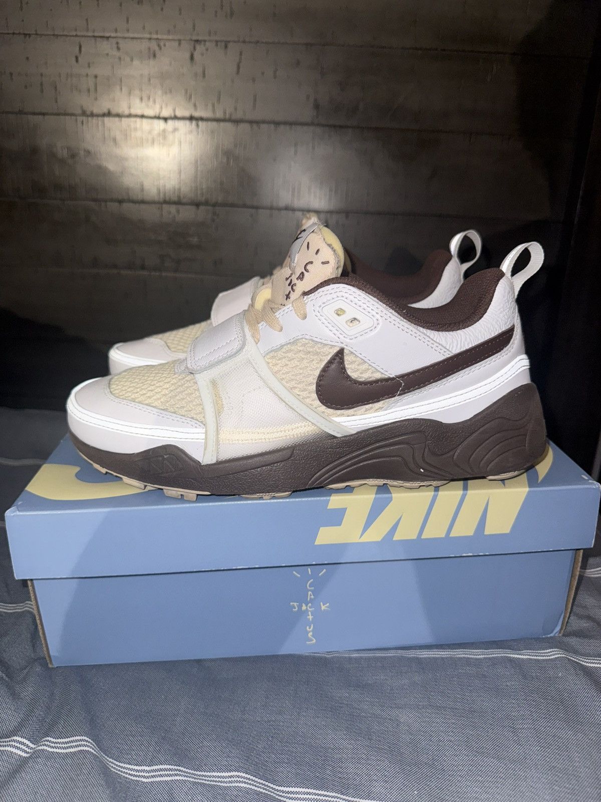 Nike × Travis Scott Nike zoom field Size US 9 / EU 42 - 3 Thumbnail