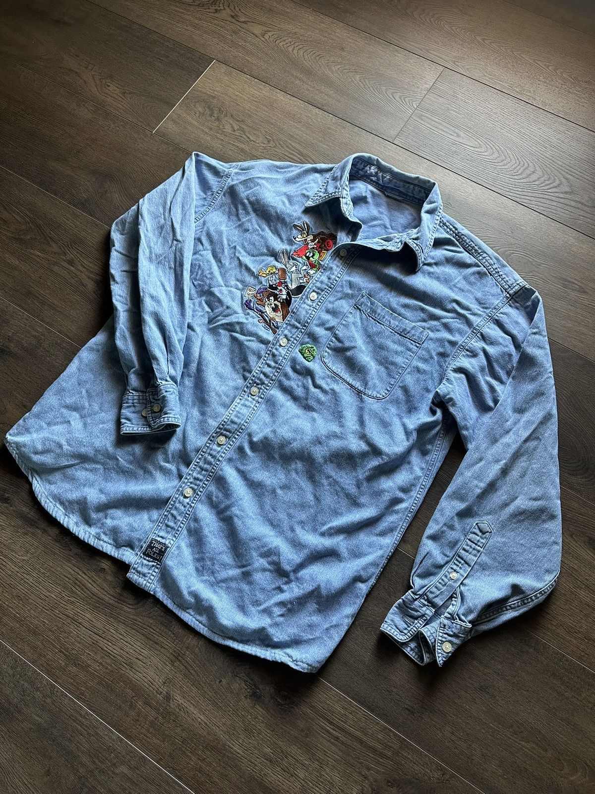 Vintage Vintage Looney Tunes Denim Button Up Shirt Size US L / EU 52-54 / 3 - 3 Thumbnail