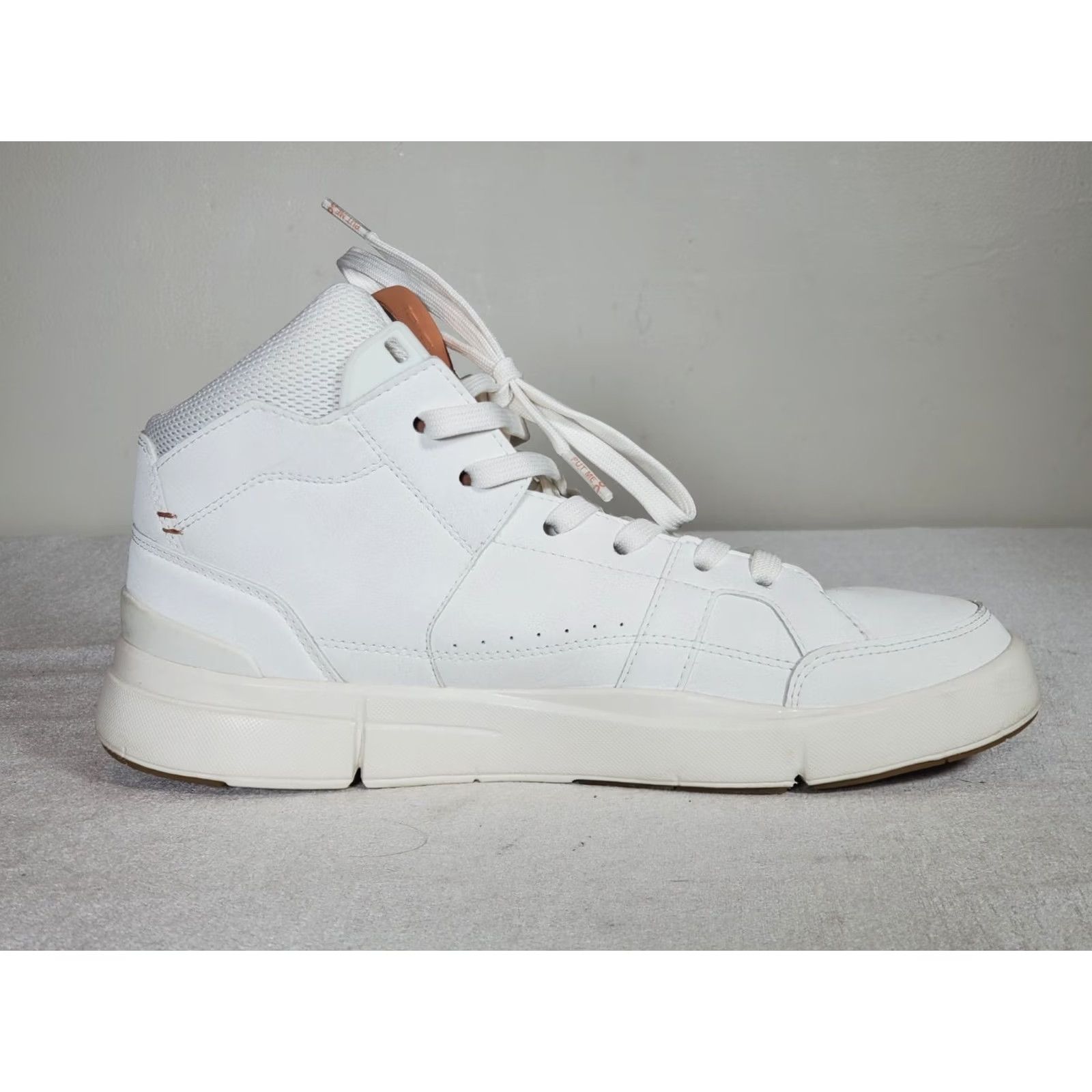Vintage On THE ROGER Clubhouse Mid Sneakers 98.98328 White Sandstone Men's US 8 - Nike? Size US 8 / EU 41 - 4 Thumbnail