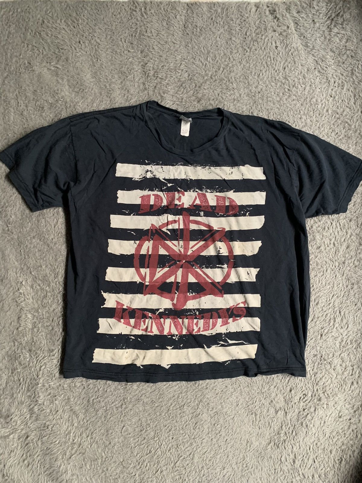 Band Tees Vintage Msoquitohead Dead Kennedy Tee Size US XXL / EU 58 / 5 - 1 Thumbnail