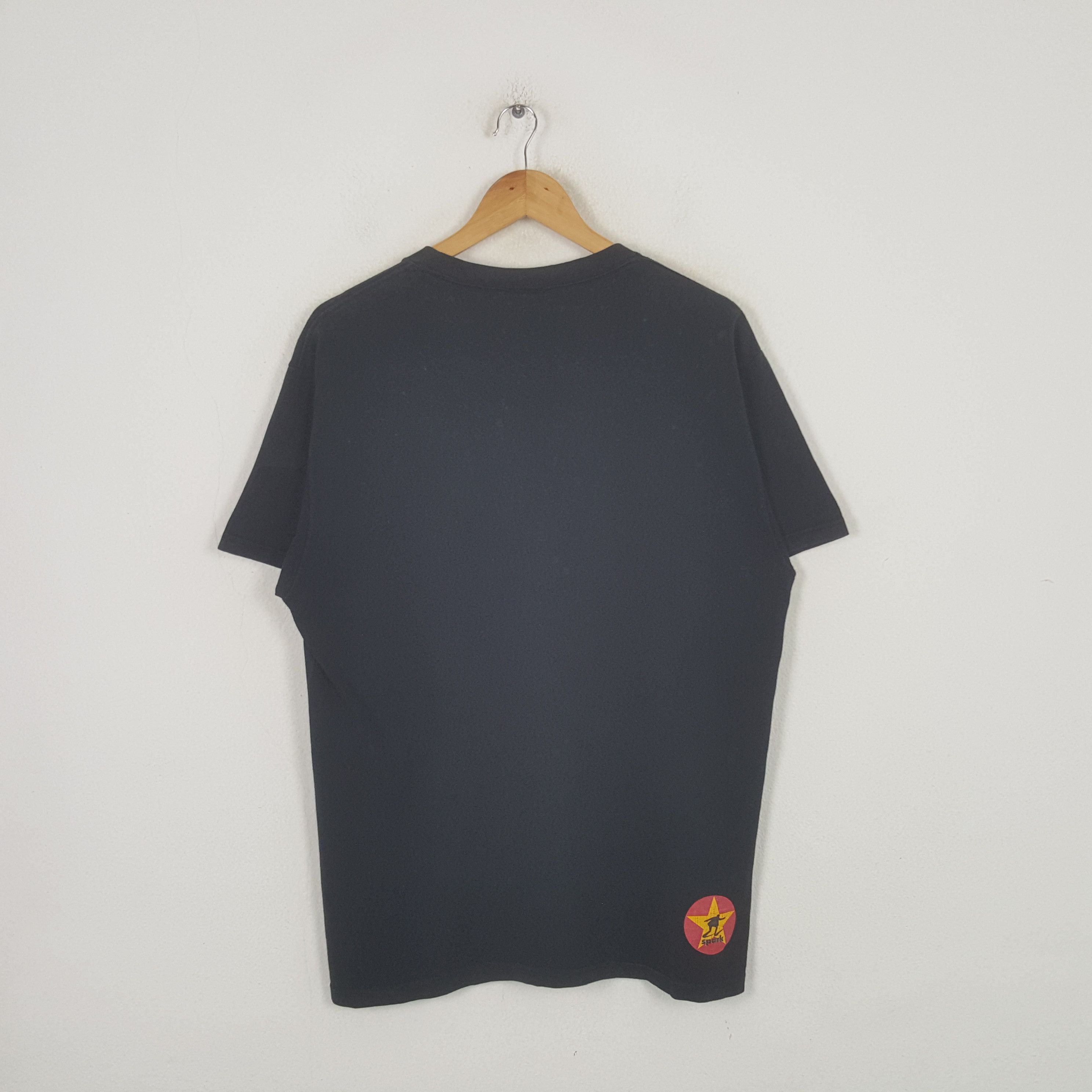 Vintage Vintage Spark American Skateboard Style Tshirt RR25 Size US M / EU 48-50 / 2 - 3 Thumbnail