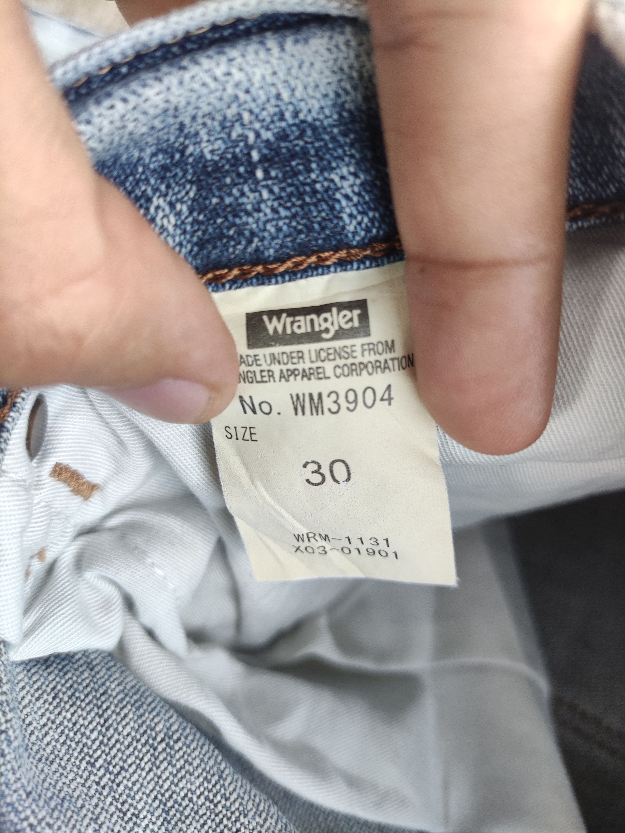 Wrangler Vintage Wrangler Jean Distressed Faded Denim waist 31 Size US 31 - 7 Thumbnail