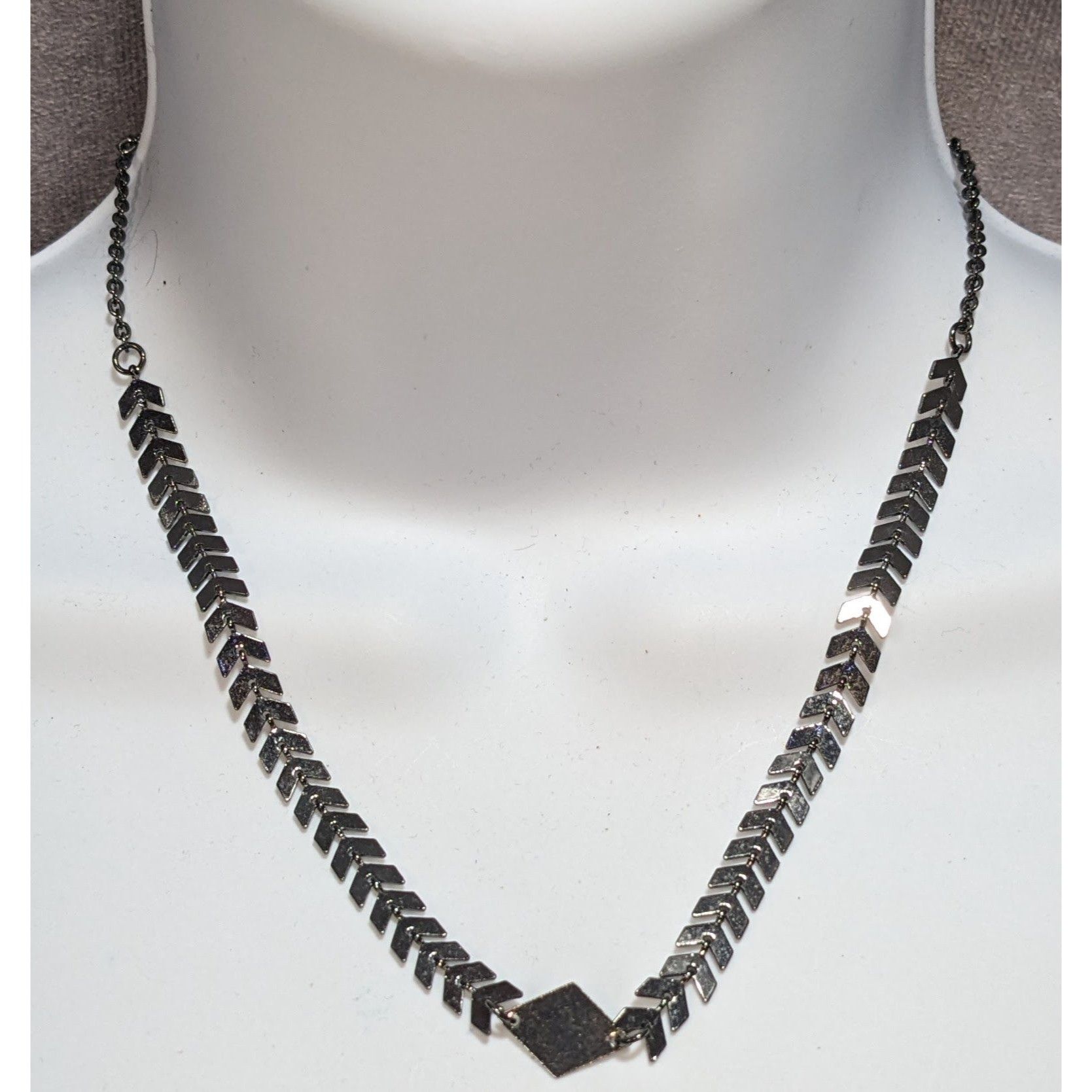 Other Charming Charlie Chevron Statement Necklace Size ONE SIZE - 4 Thumbnail