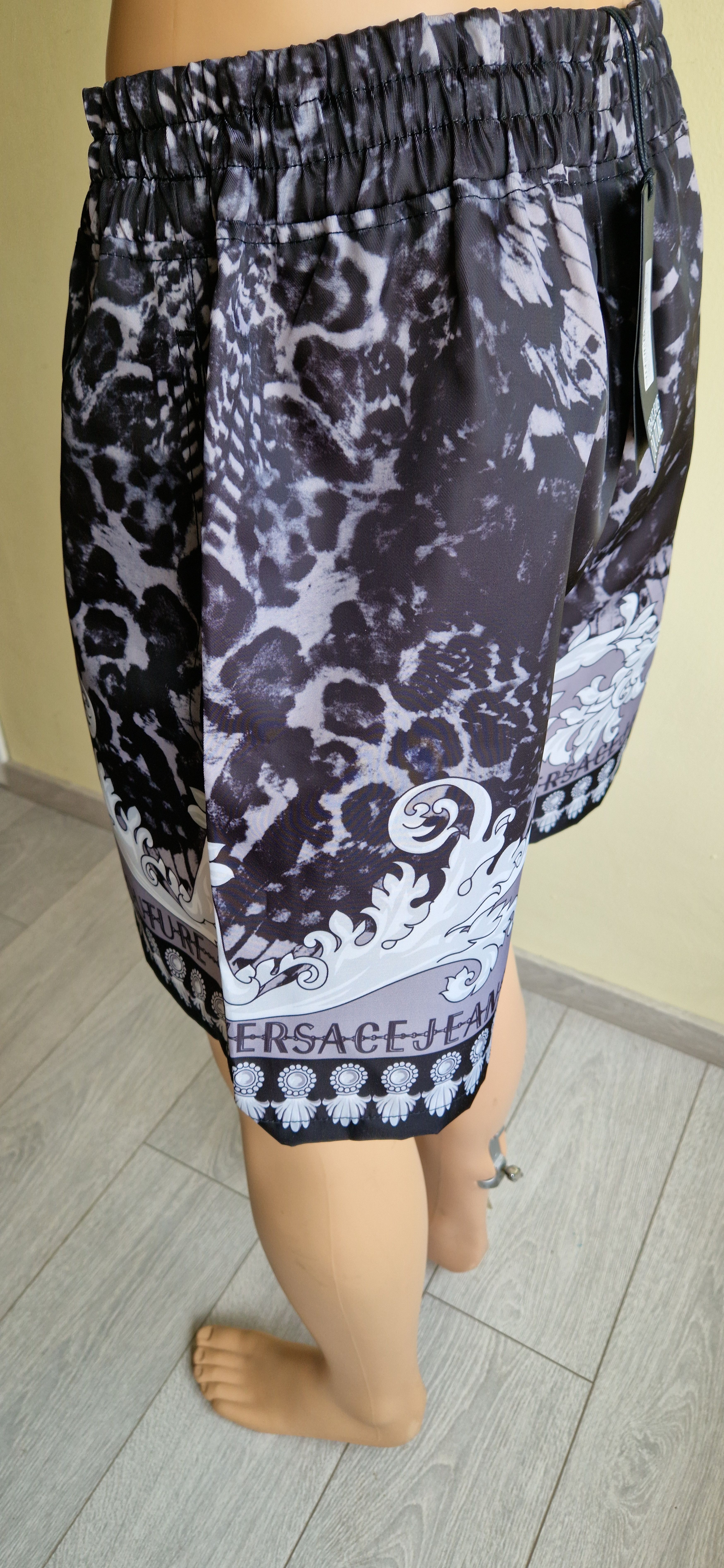 Versace Jeans Couture Versace beachwear Size US 36 / EU 52 - 7 Thumbnail
