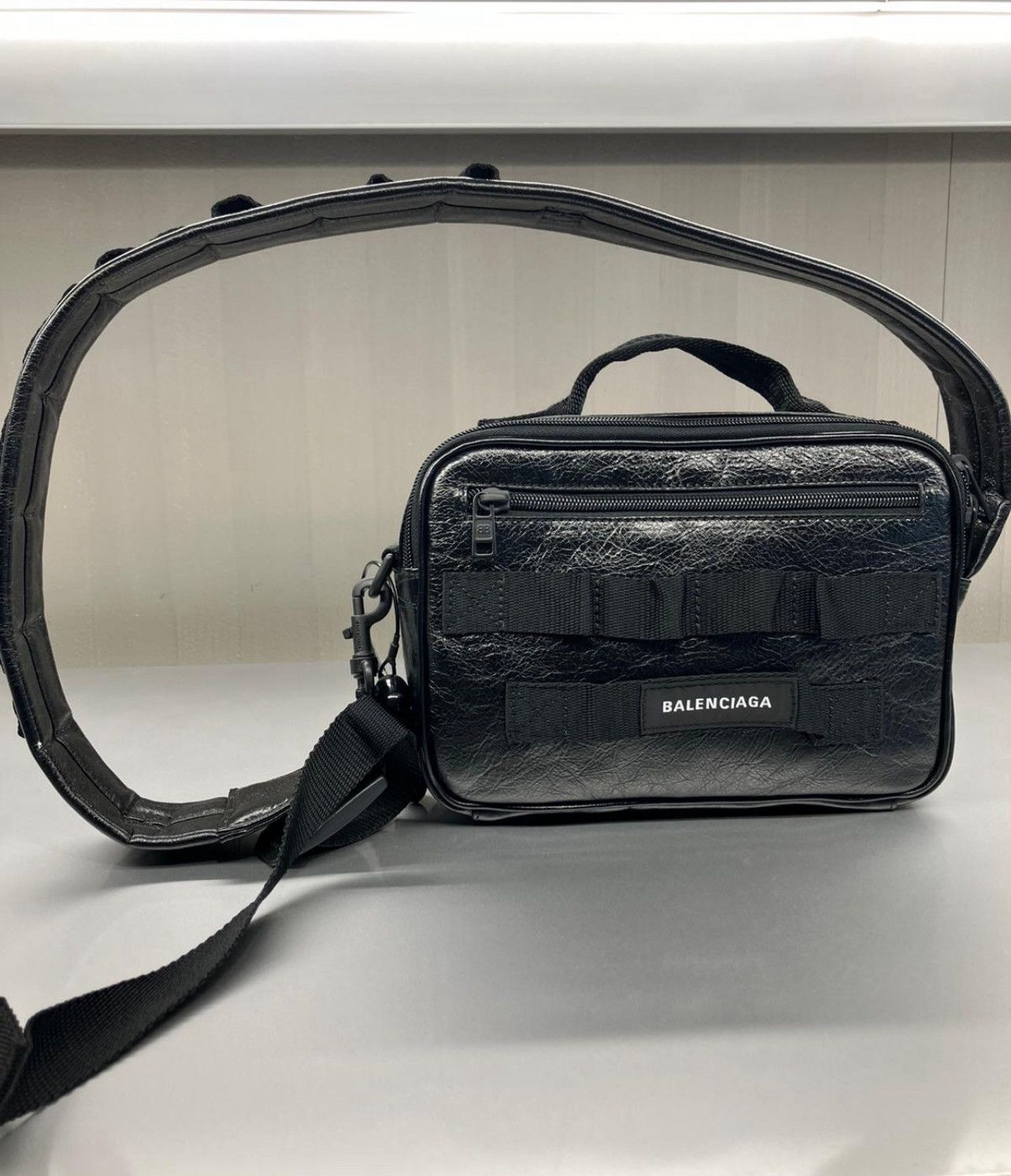 Balenciaga Arena Lambskin Black Crossbody Bag Size ONE SIZE - 1 Thumbnail