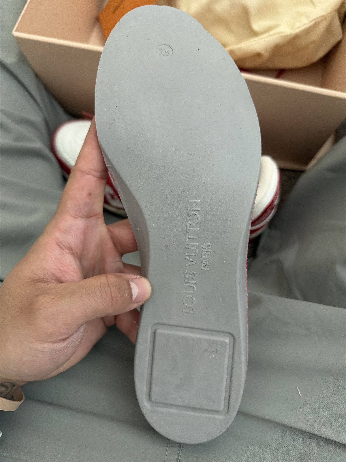 Louis Vuitton Louis Vuitton Trainer “Product Red” Size US 8.5 / EU 41-42 - 2 Thumbnail