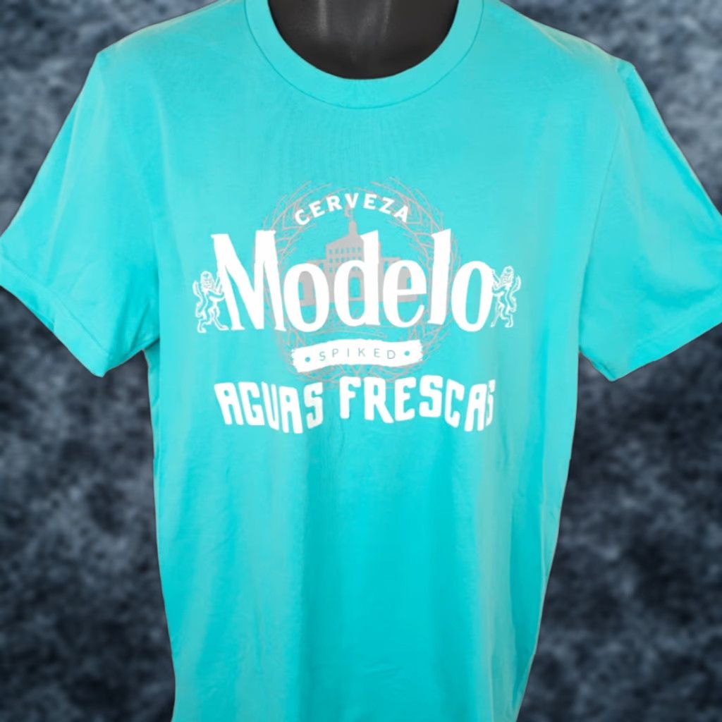 Vintage VINTAGE Modelo Spiked Aguas Frescas T Shirt Mens Size Large Blue Breweriana Size US L / EU 52-54 / 3 - 1 Thumbnail