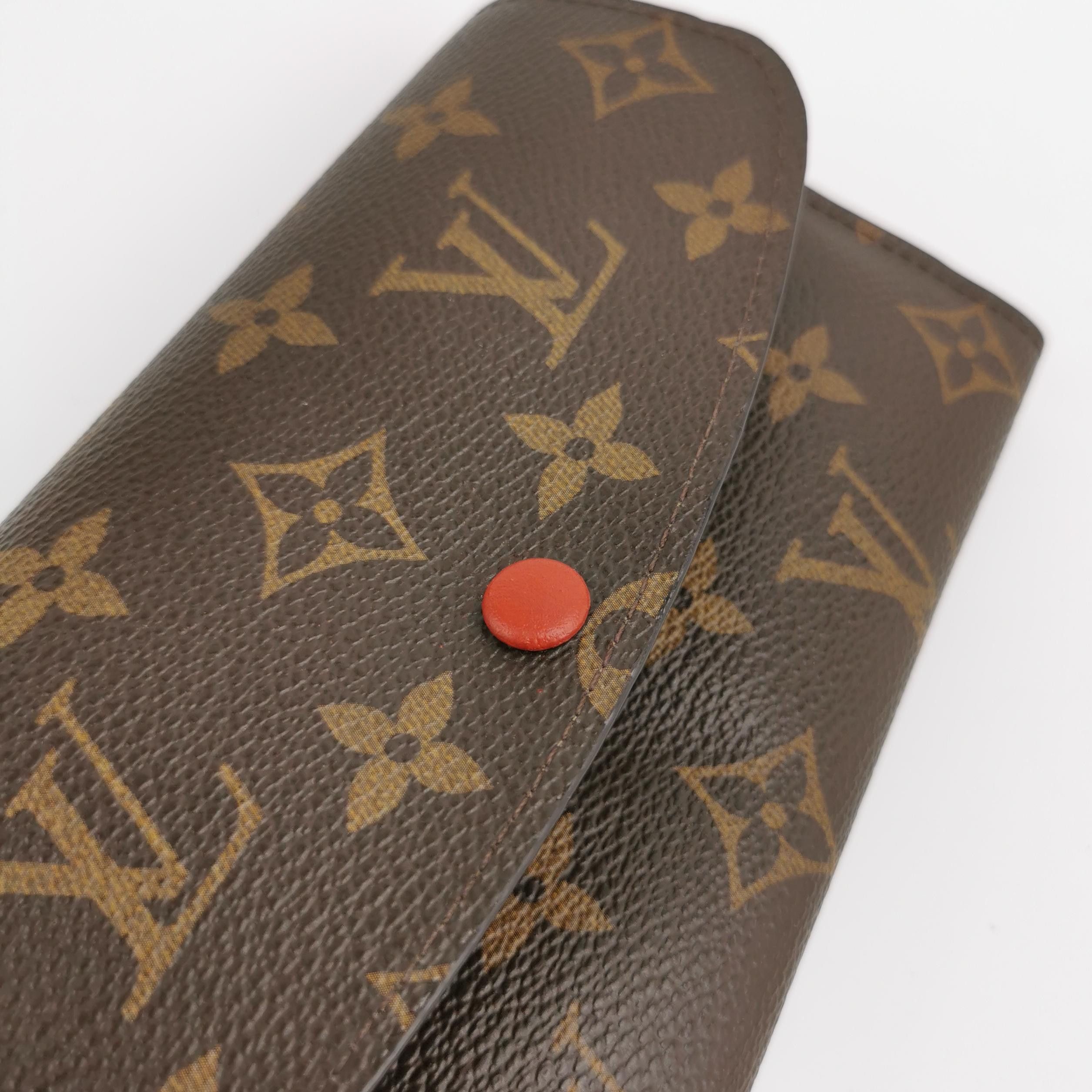 Louis Vuitton Louis Vuitton (LV) Emilie leather Monogram print snap walle Size ONE SIZE - 6 Thumbnail