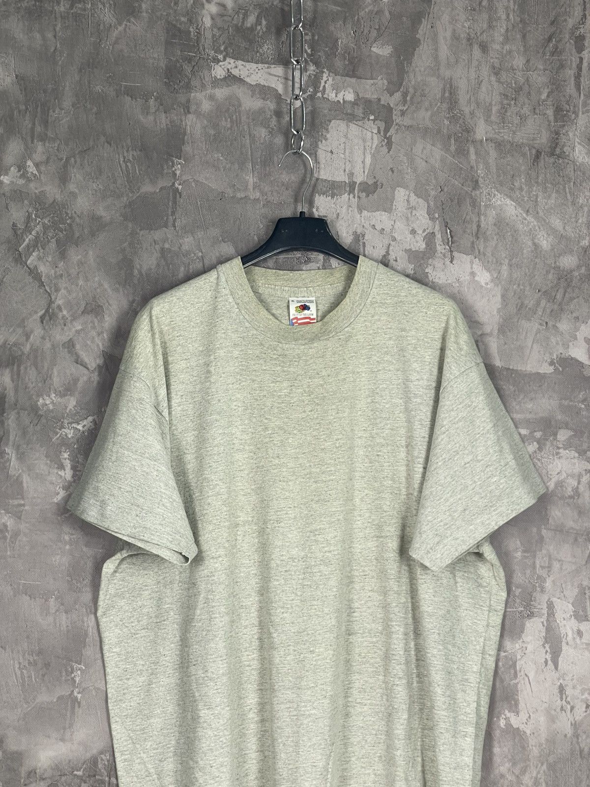 Vintage Fruit Of The Loom 90s Basic Very Rare Distressed T shirt Size US XL / EU 56 / 4 - 2 Thumbnail