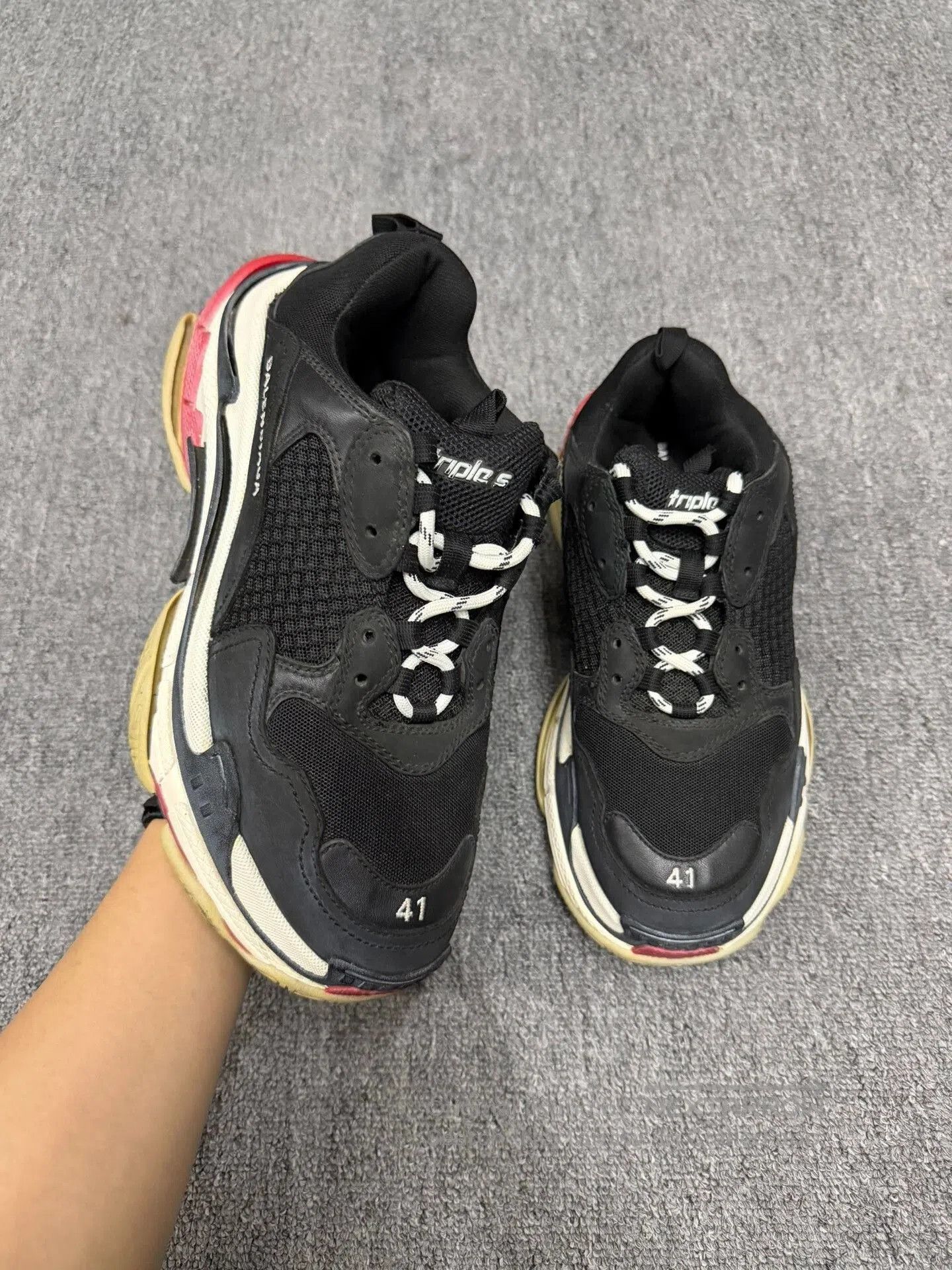 Balenciaga Balenciaga Triple S Black and Red Sneakers. Size US 8 / EU 41 - 3 Thumbnail
