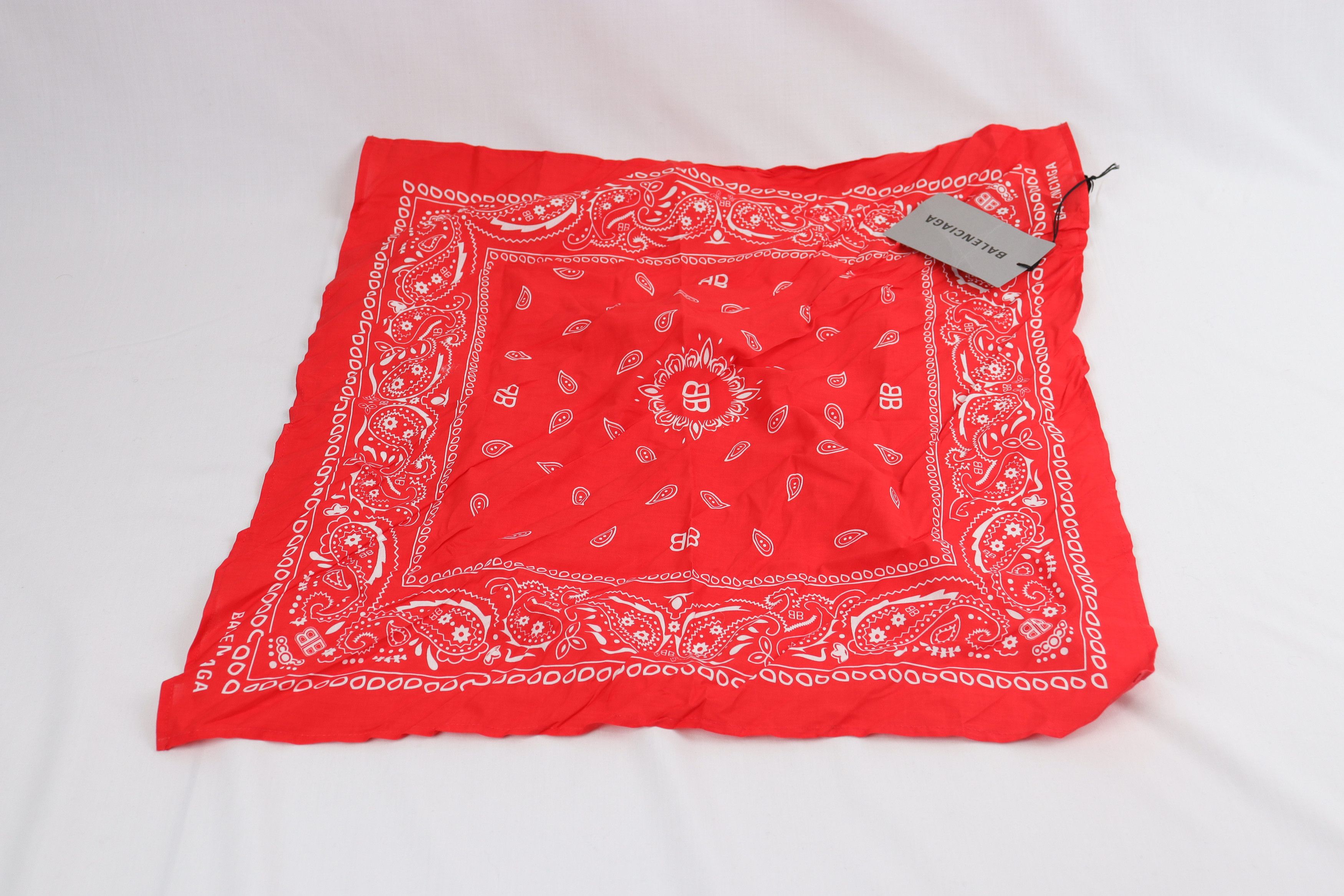 image of Balenciaga O1Rshd11223 Scared Scarf In Red, Men's
