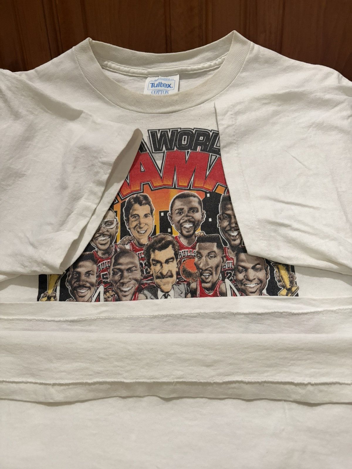 NBA Vintage 90s Chicago Bulls NBA World Champs Back to Back Size US L / EU 52-54 / 3 - 5 Thumbnail