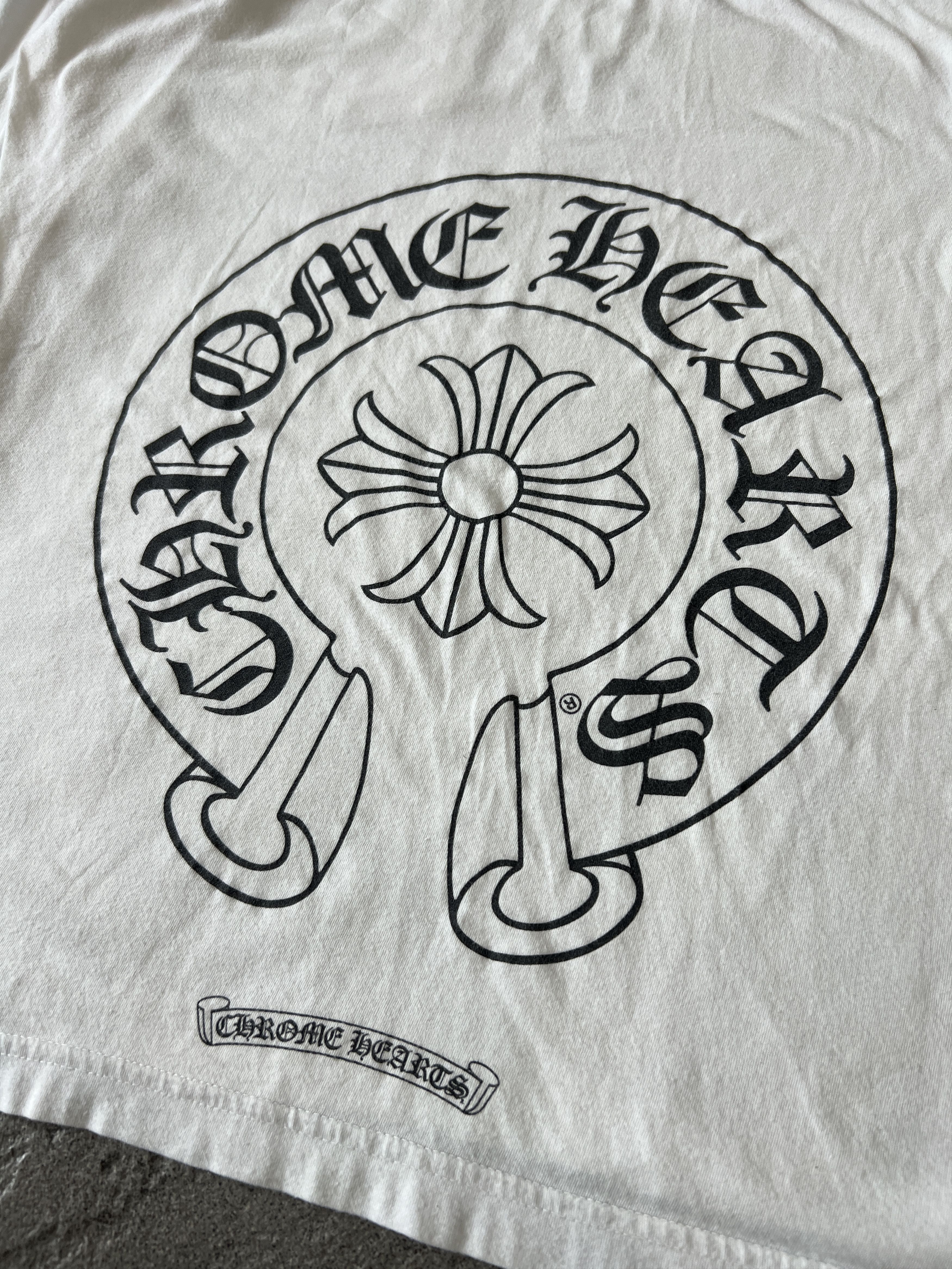 Chrome Hearts Chrome Hearts Horseshoe L/S Tee White Multi Sleeve USA Size US L / EU 52-54 / 3 - 6 Thumbnail