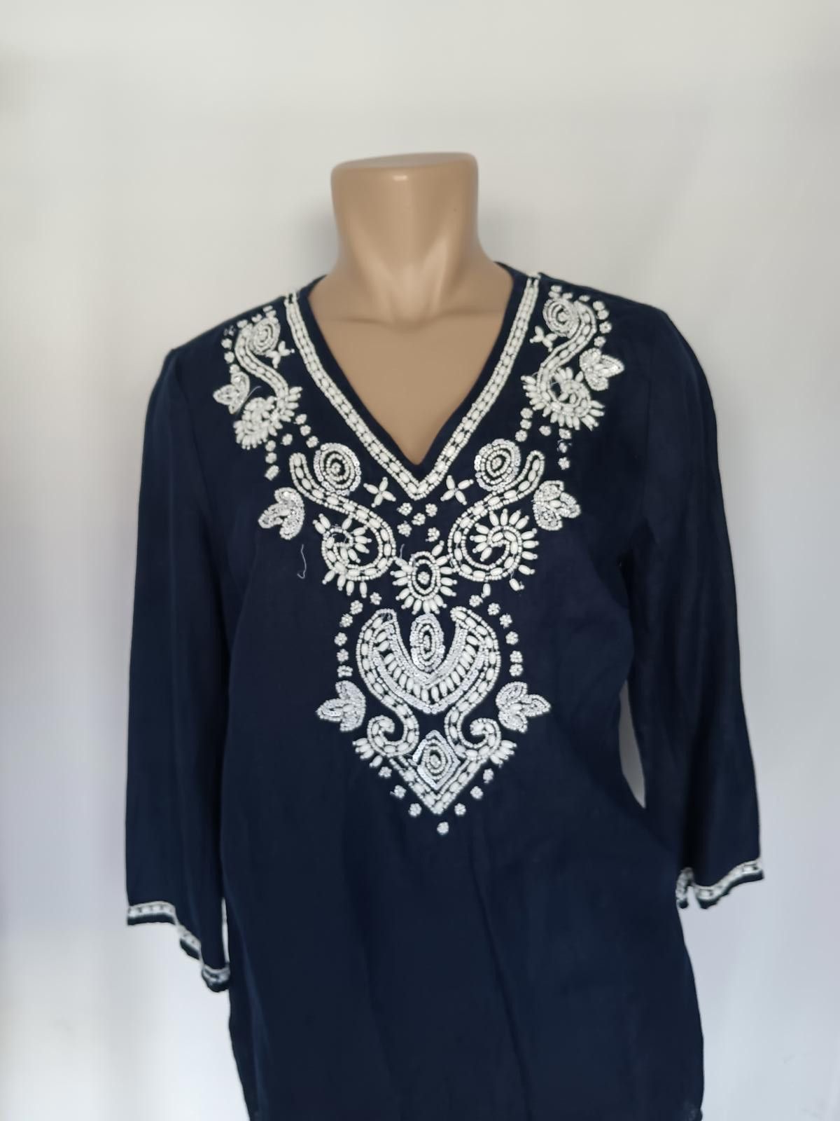 Designer Elegant Navy Embroidered Tunic Size M / US 6-8 / IT 42-44 - 1 Thumbnail