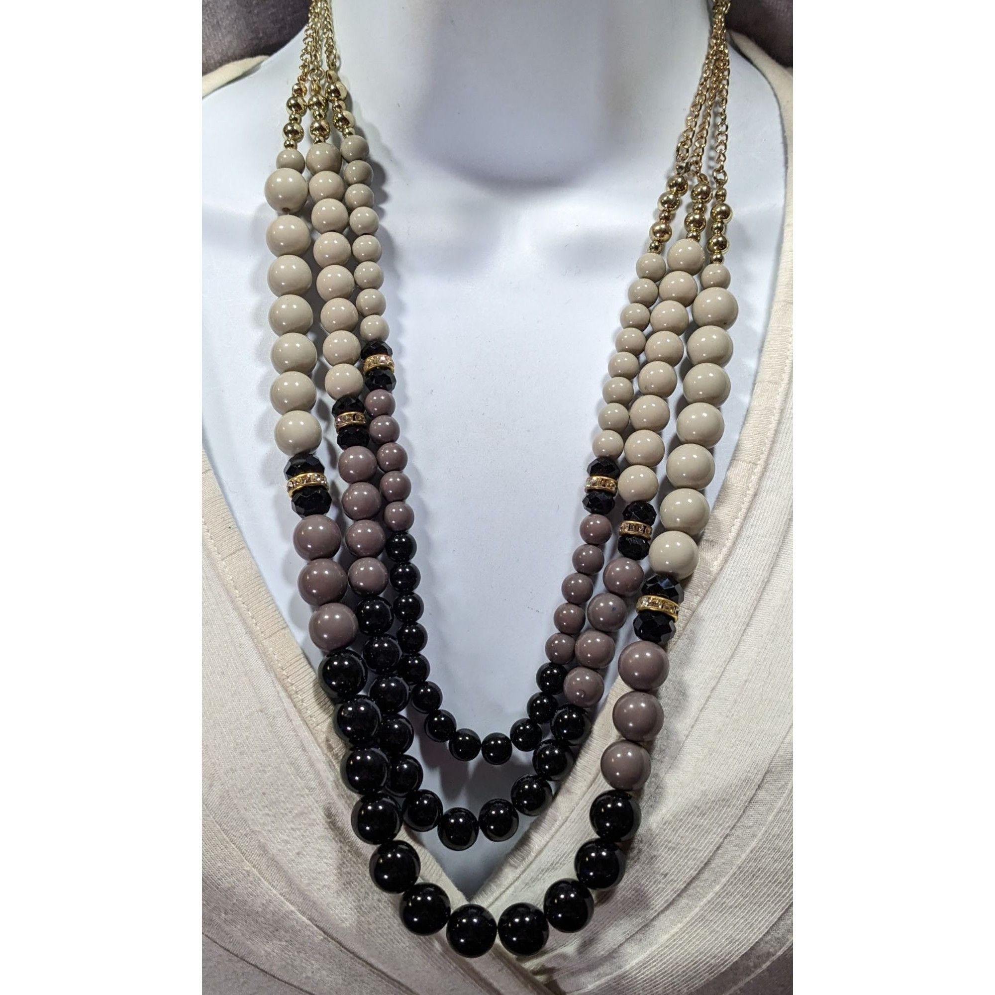 Other Elegant Layered Black And Grey Beaded Necklace With Rhinesto Size ONE SIZE - 2 Thumbnail
