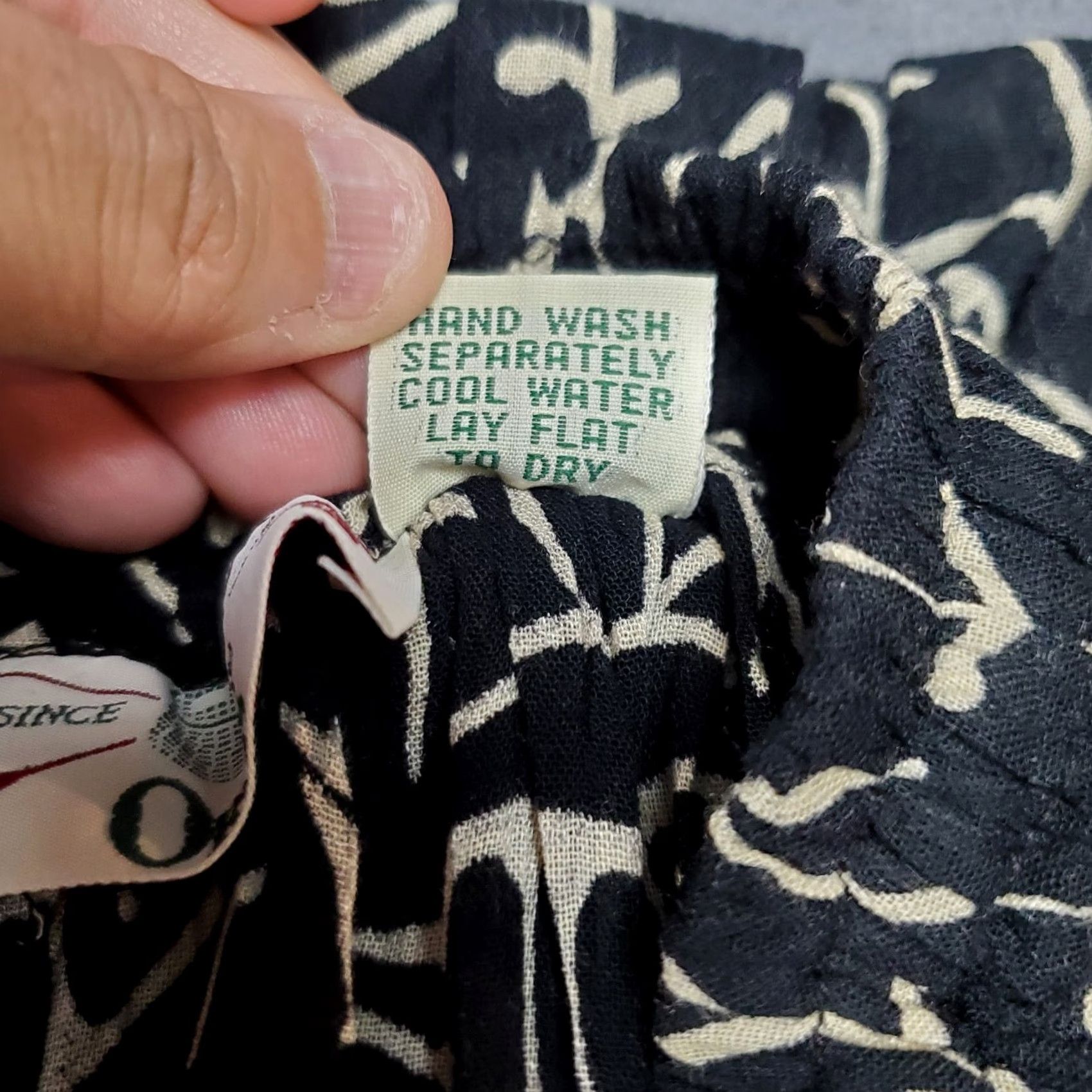 Orvis VINTAGE Orvis Skirt Womens Medium Black Rayon Maxi Boho Peasant Long Drawstring Waist M Size 32" / US 10 / IT 46 - 5 Thumbnail