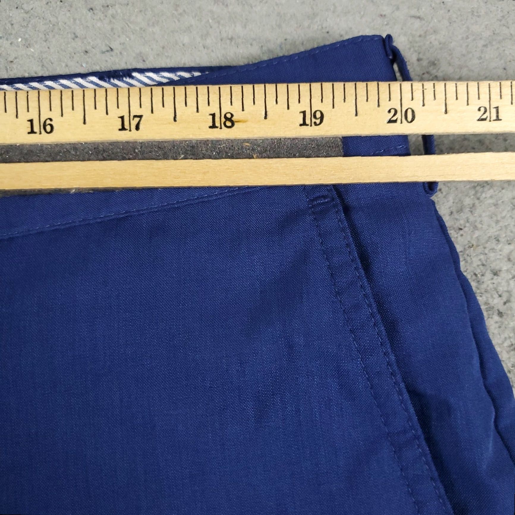 Vintage Donald Ross Mens Shorts 40 Blue Polyester Flat Front Chino Casual Flat-Front Solid Front Zip Pocket Regular 40 Mens Clothing Blues Size US 40 / EU 56 - 4 Thumbnail