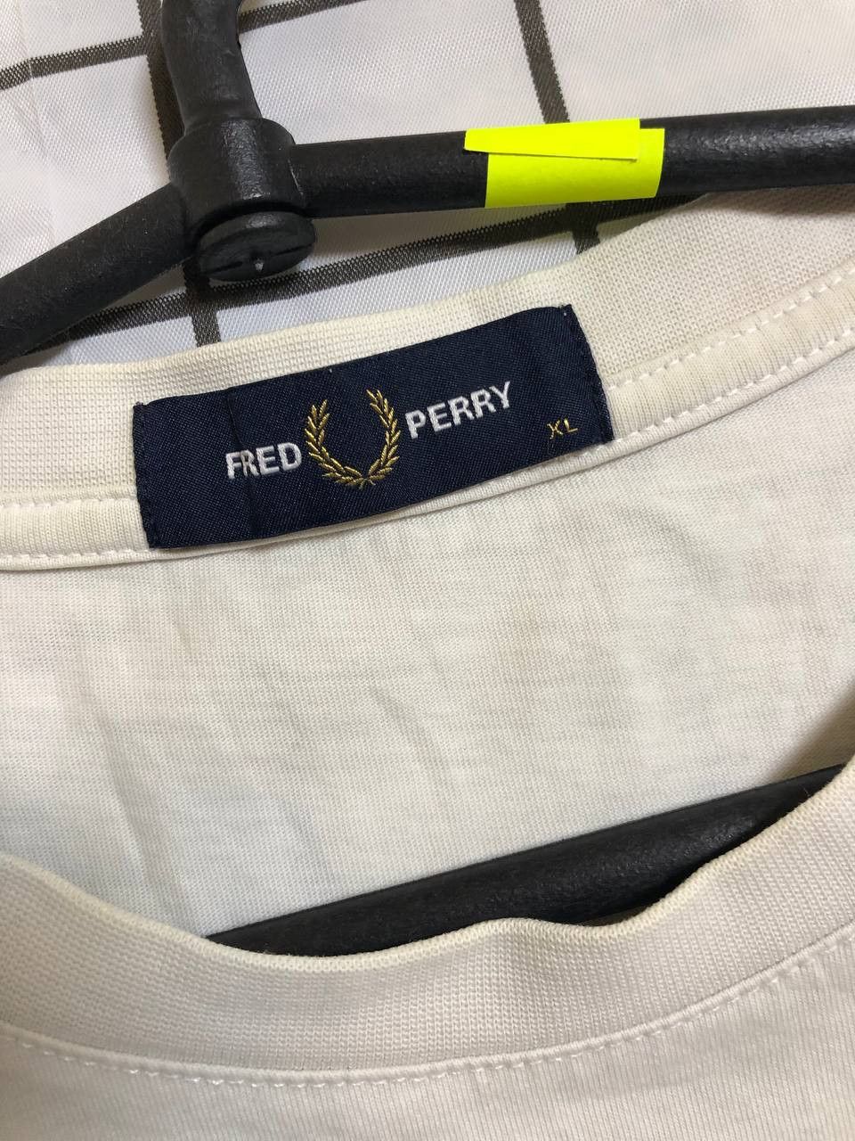 Fred Perry FRED PERRY LOGO CENTER CIRCLE BLACK WHITE tee Size US XL / EU 56 / 4 - 2 Thumbnail