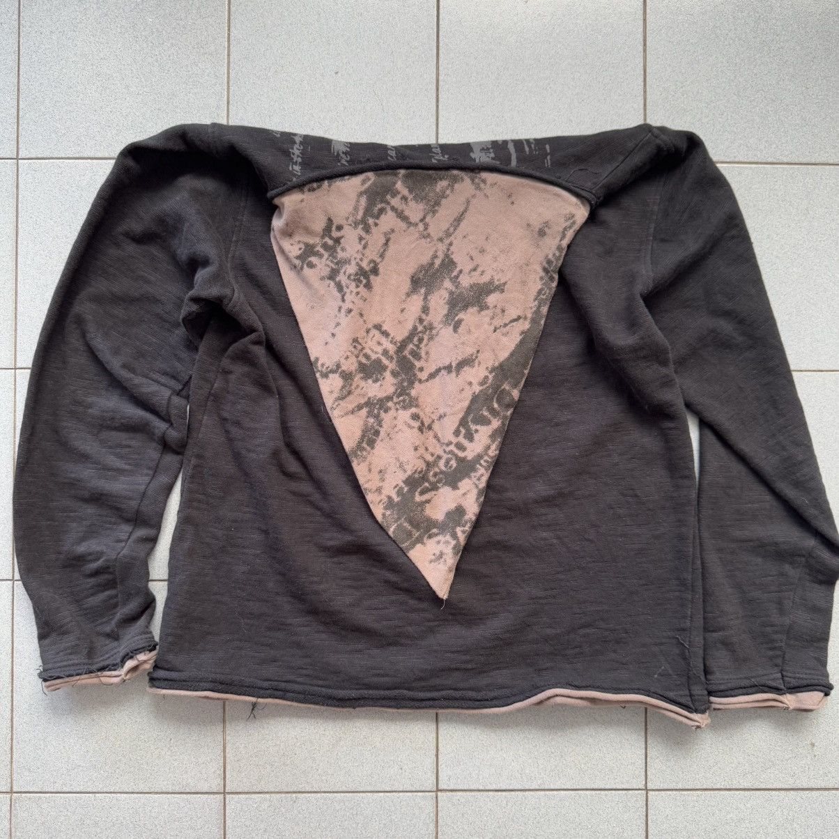 If Six Was Nine 00s in the attic velvet poem cowl neck distressed sweater Size US S / EU 44-46 / 1 - 22 Thumbnail