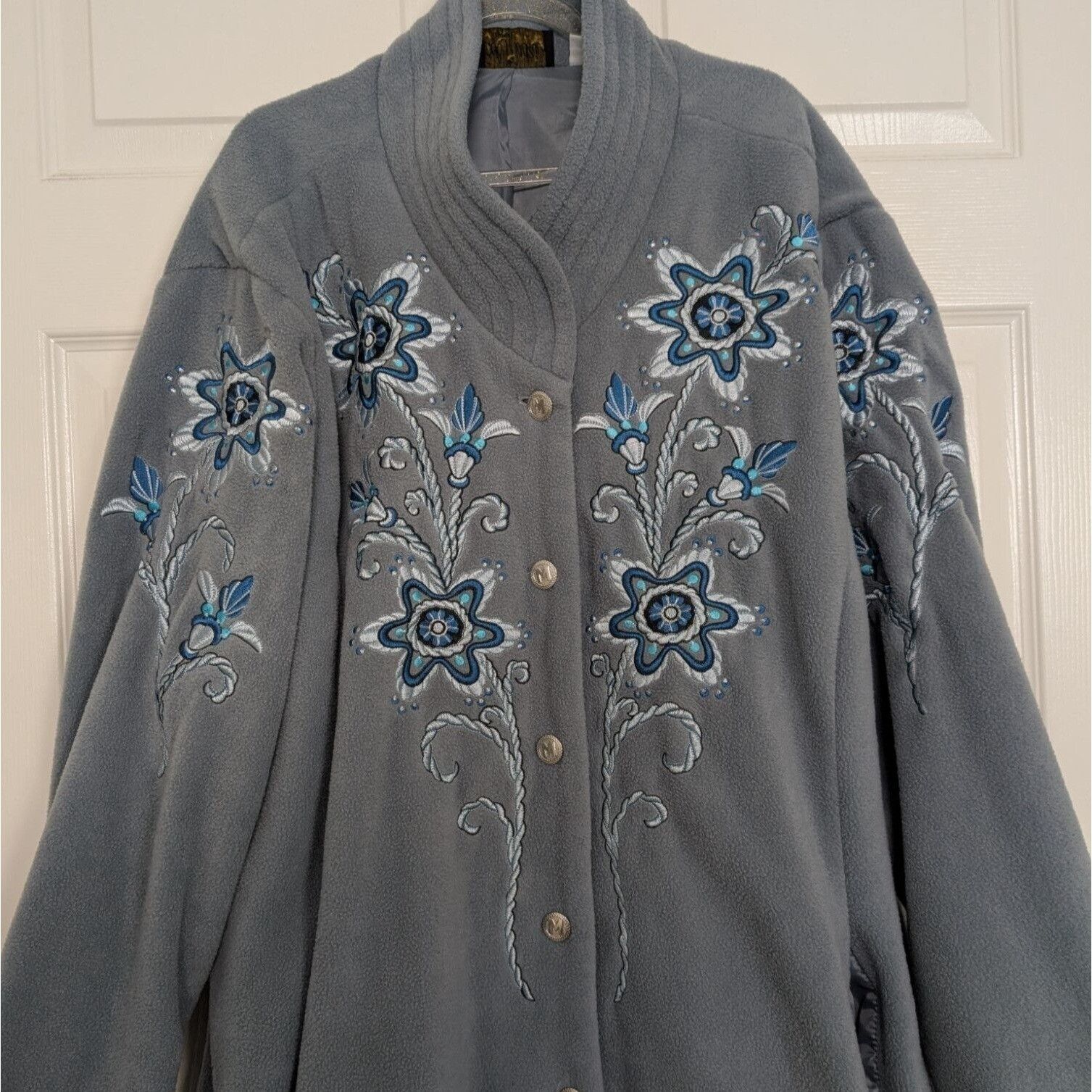 Bob Mackie Bob Mackie Embroidered Jacket Womens Size 3X Blue Floral Size 3XL / US 20-22 - 2 Thumbnail