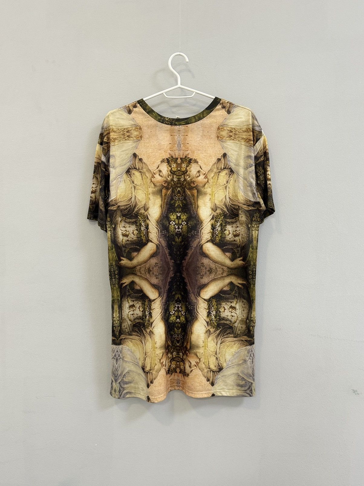Japanese Brand Very crazy Renaissance painting T-shirt full print HYPE Y2K Size US L / EU 52-54 / 3 - 6 Thumbnail