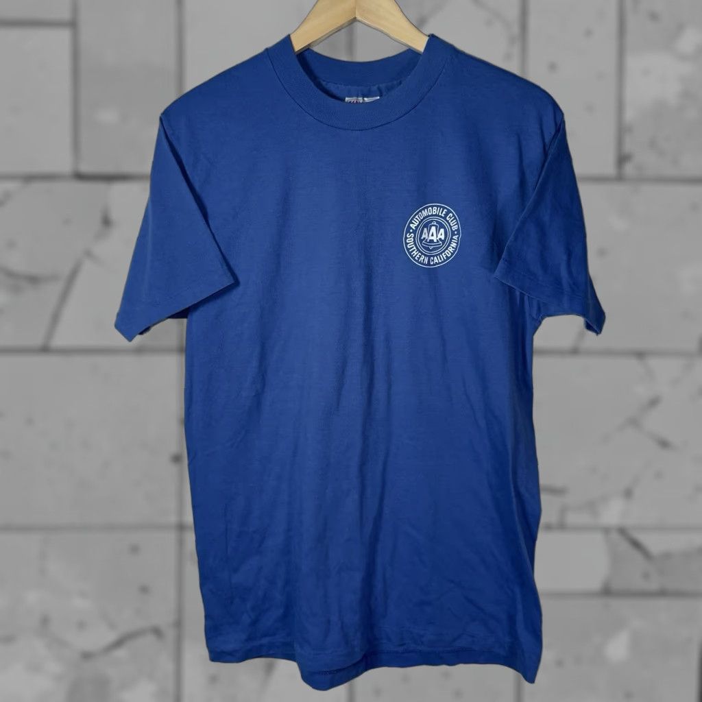 Hanes VINTAGE Hanes Automobile Club Blue Graphic Tee Mens Size L USA Stitch Single Stitch T-Shirt Men Blue USA Graphic Size US L / EU 52-54 / 3 - 1 Thumbnail