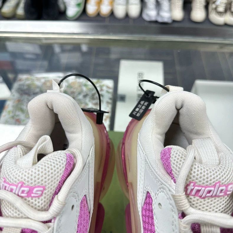 Balenciaga Balenciaga Triple S Sneakers White Pink Size 39 Size US 14 / EU 47 - 5 Thumbnail