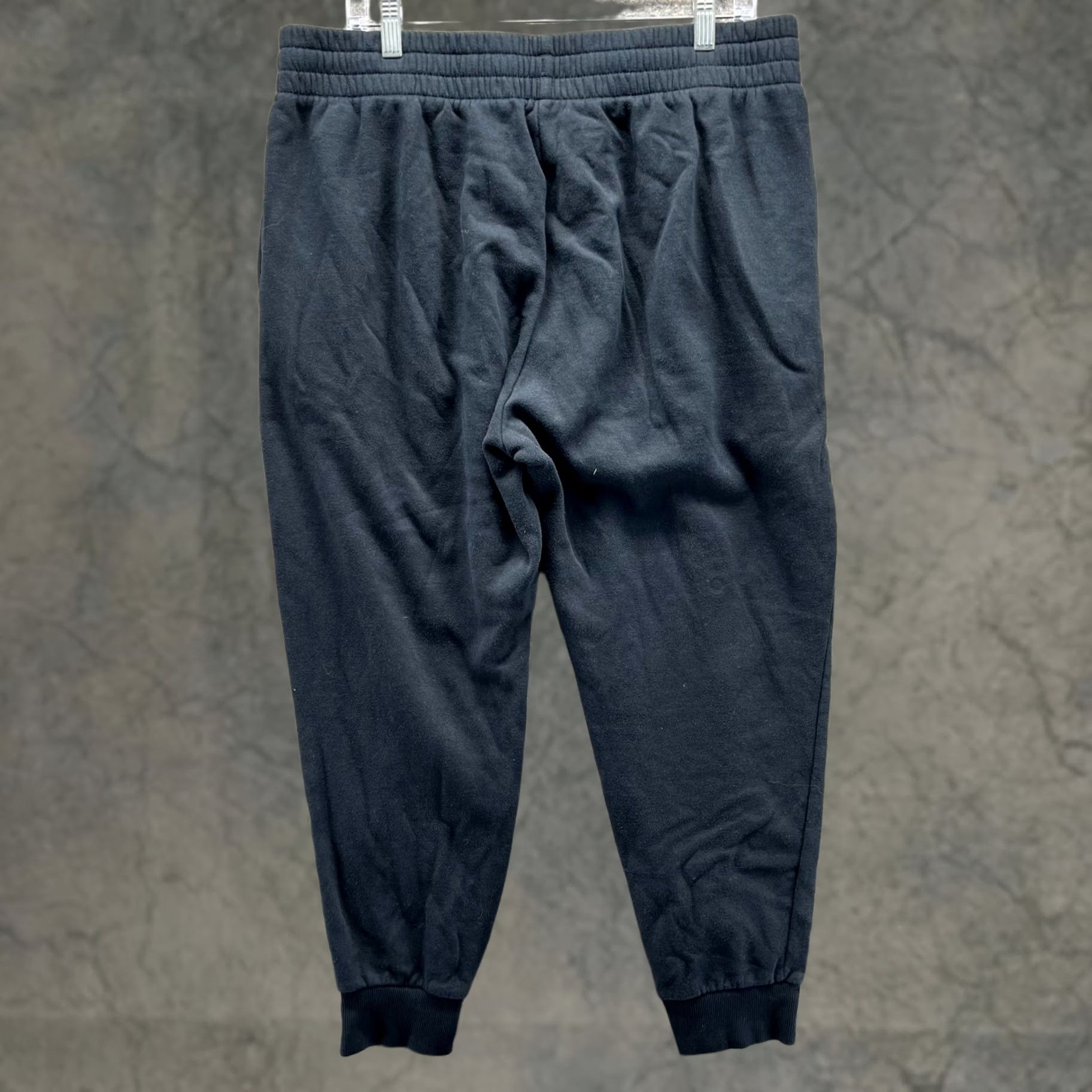 Under Armour Under Armour Jogger Pants Men XL Black Fleece Tapered Pockets Sweatpants Size US 36 / EU 52 - 1 Thumbnail