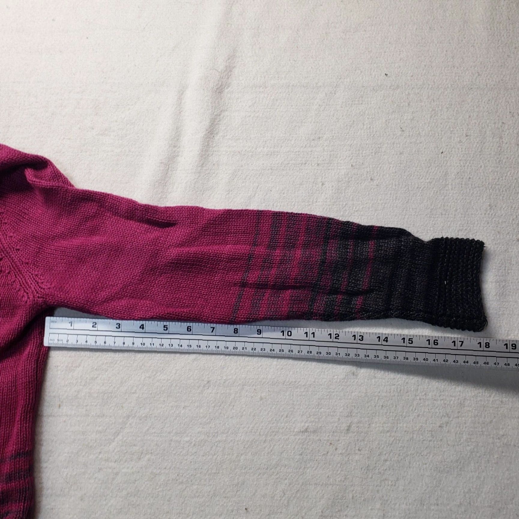 Vintage Appleseed's Purple Cardigan Sweater Long Sleeve Women's S Purple Button Up Cardigan Sweater 100% Acrylic Knit Vintage: No Women Size S / US 4 / IT 40 - 7 Thumbnail