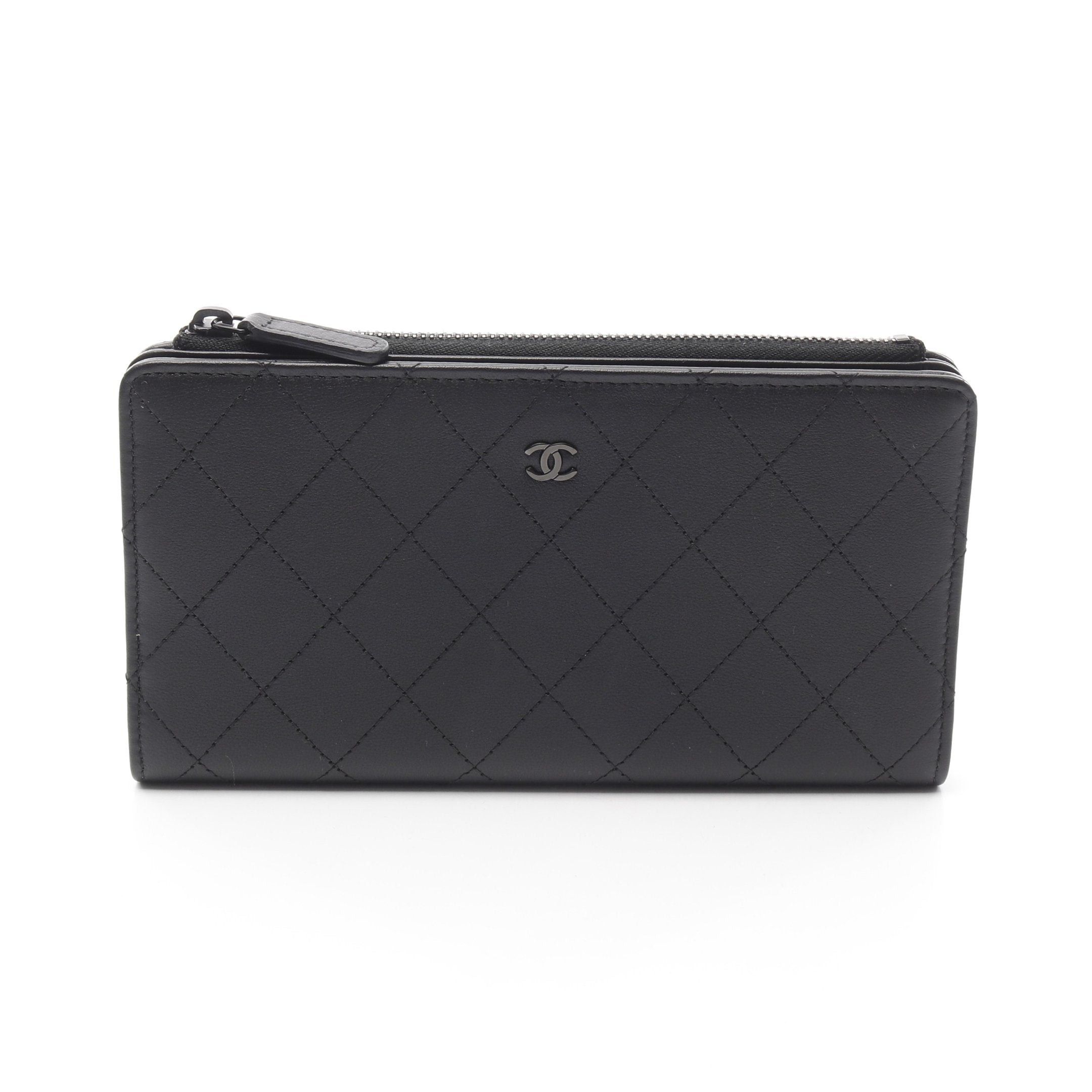 Chanel Chanel Matelasse Saw Black Bi-Fold Long Wallet Leather Silver Hardware Size ONE SIZE - 1 Thumbnail