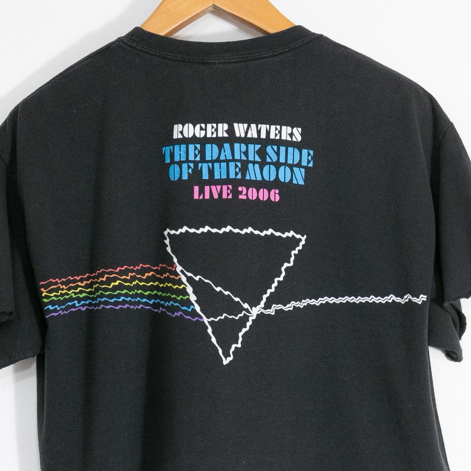Vintage Vintage Roger Waters Dark Side Moon Live T Shirt L - Cropped Size US L / EU 52-54 / 3 - 7 Thumbnail