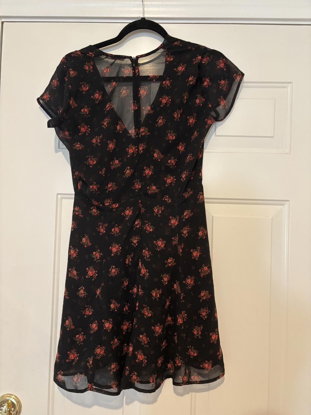 Designer Women's sz S black floral LIly Ashwell dress #602 Size S / US 4 / IT 40 - 2 Thumbnail
