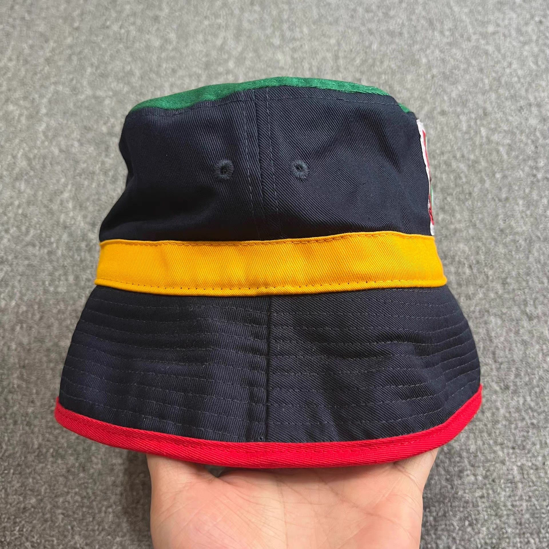 Cross Colours Cross Colours color-block embroidered bucket hat Q7 Size ONE SIZE - 6 Thumbnail