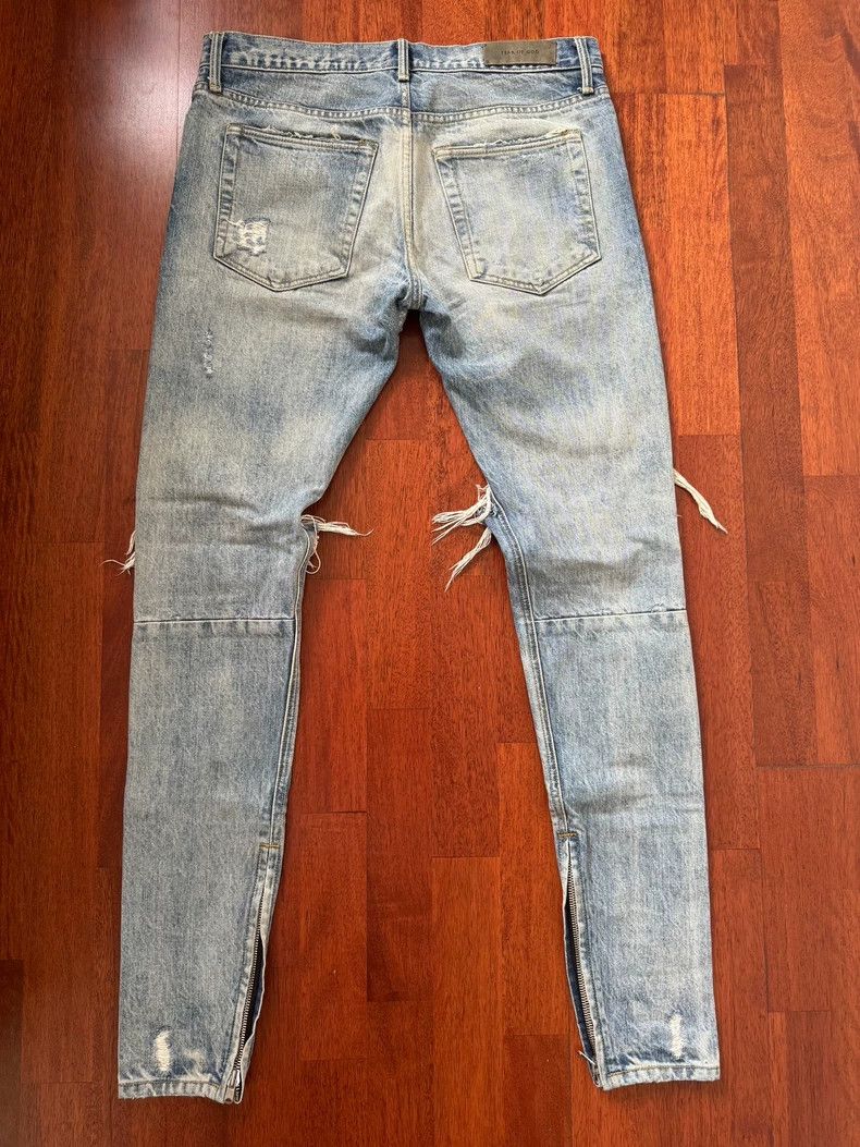 Fear of God Fear of God Co-branded limited blue jeans Size US 32 / EU 48 - 3 Thumbnail