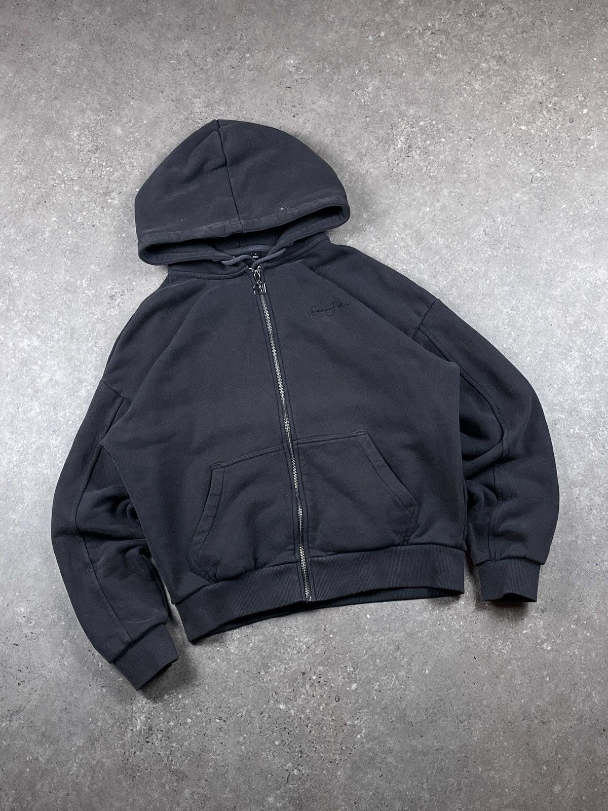 Sean John Vintage Y2K Sean John Men's Gray Zip-Up Hoodie hip hop Size US S / EU 44-46 / 1 - 1 Thumbnail