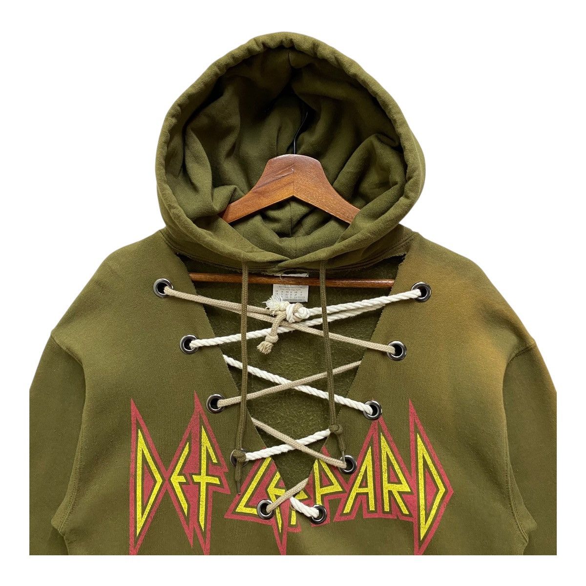 Def Leppard Custom Def Leppard Hoodie Lace-Up Metal Eyelets Distressed Size US M / EU 48-50 / 2 - 5 Thumbnail