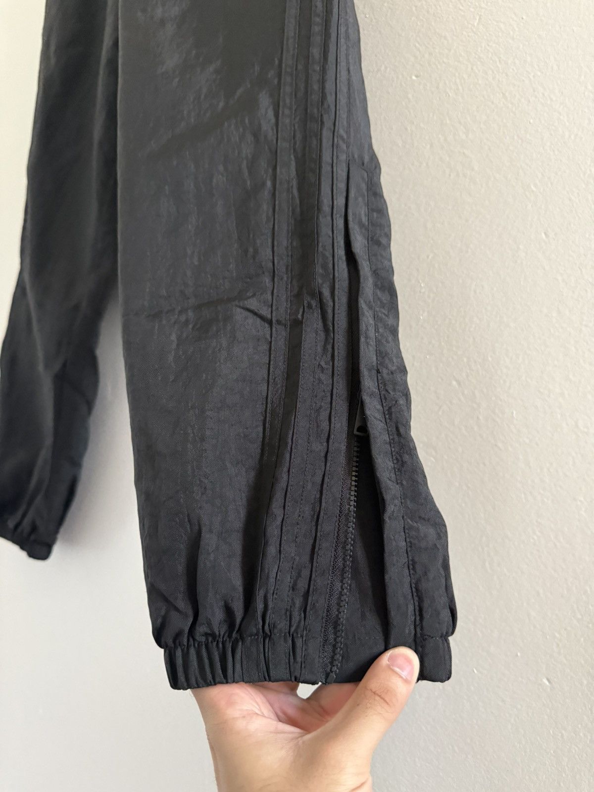 Adidas × Kanye West SAMPLE Yeezy Season 5 Adidas Calabasas Logo Mesh Track Pants Size US 32 / EU 48 - 16 Thumbnail