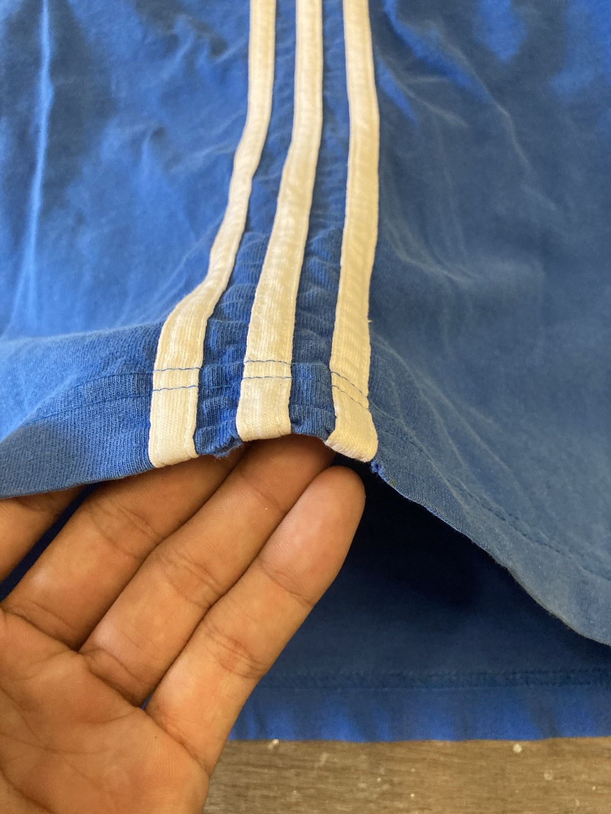 Adidas Vintage Adidas 3-Stripe Tee Size US L / EU 52-54 / 3 - 9 Thumbnail