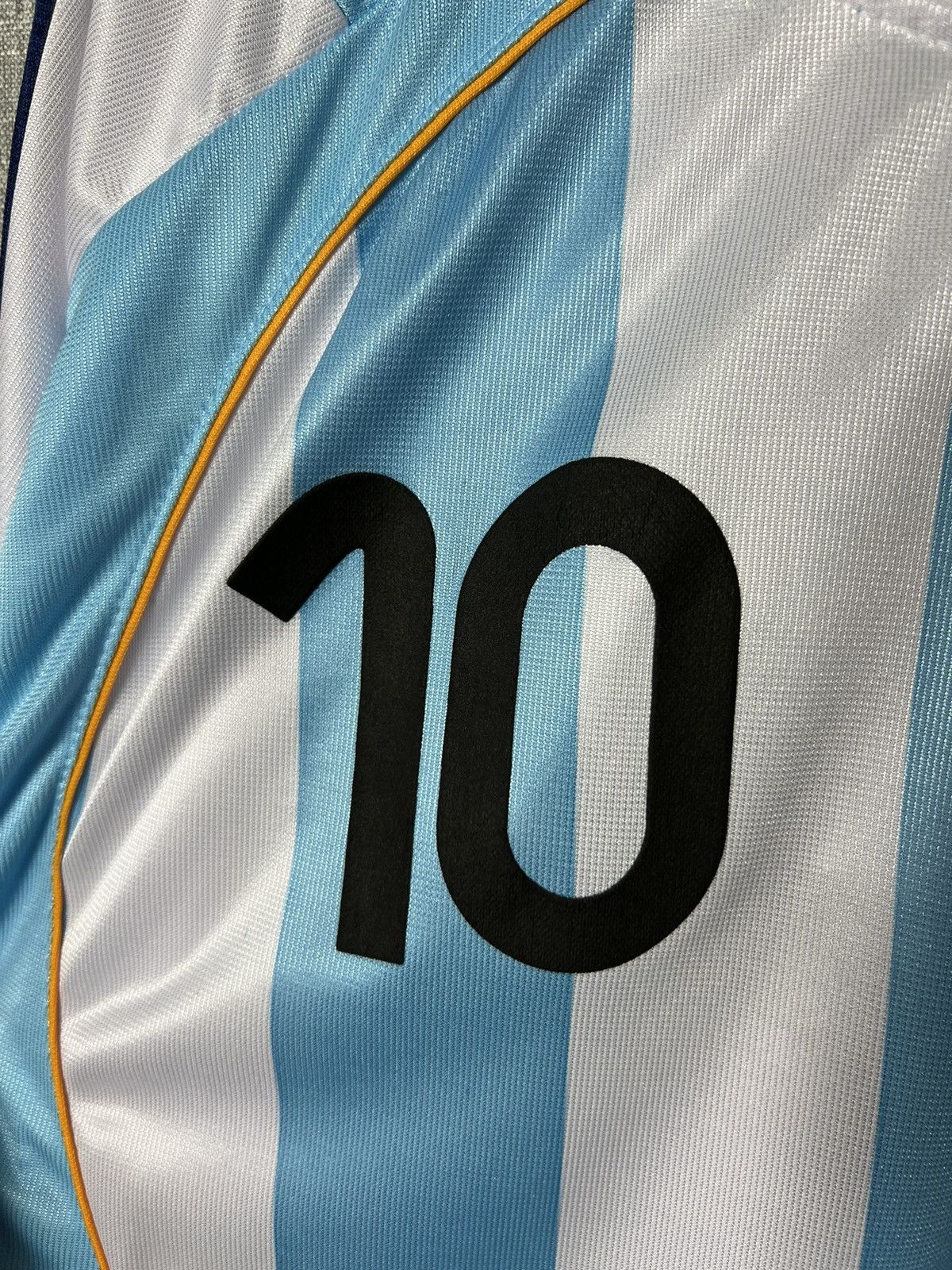 Vintage 🇦🇷 Argentina Logo Football Retro Jersey #10 Diego Maradona Size US L / EU 52-54 / 3 - 7 Thumbnail