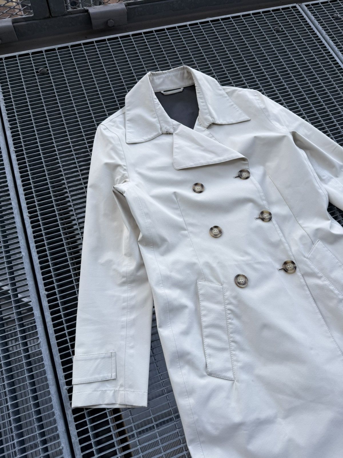 Prada Prada Double Breasted Wind Stopper Waterproof Coat Size L / US 10 / IT 46 - 4 Thumbnail
